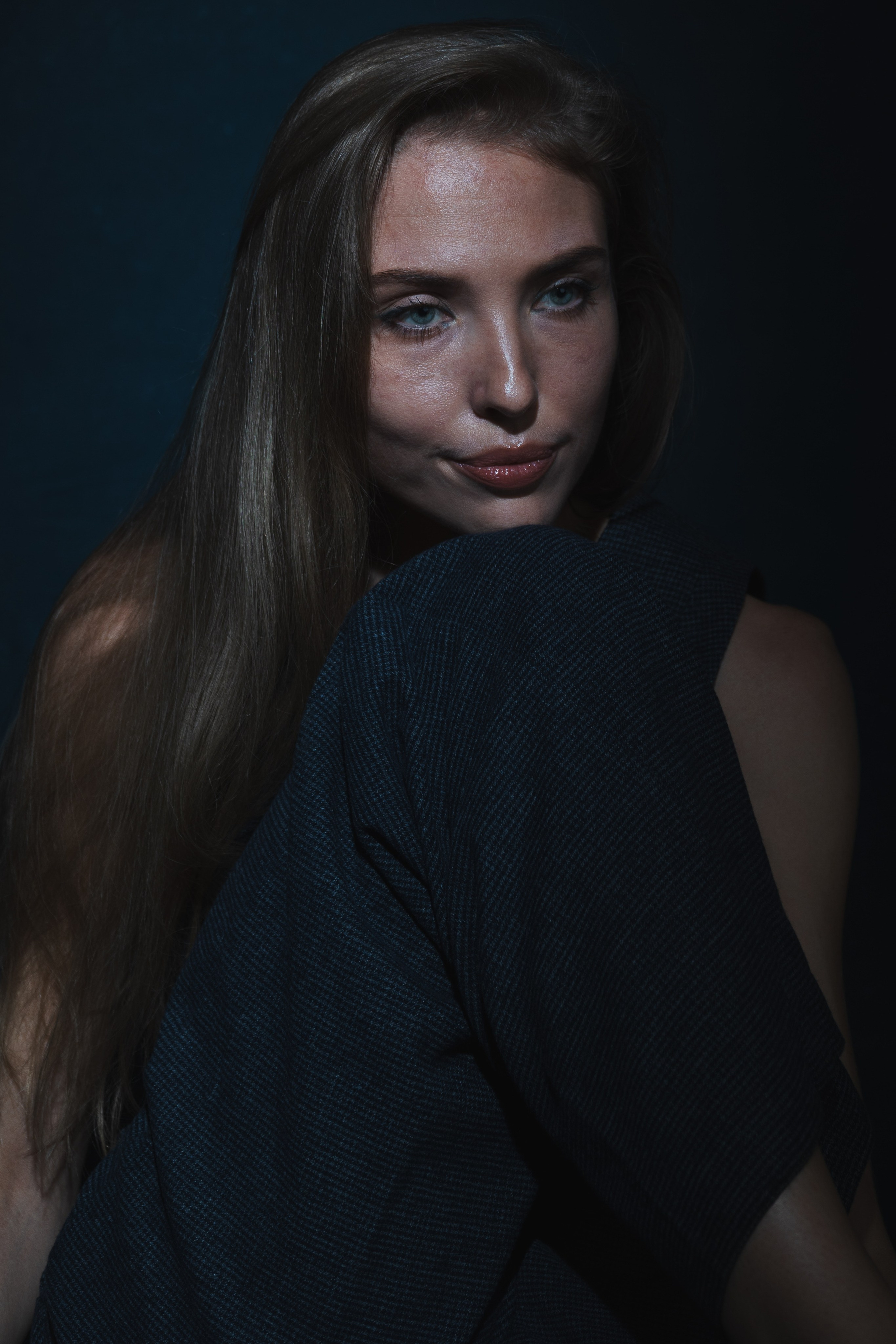 Студийная съемка Алены Москва. Сайт Московского фотографа Худорожкова Юрия