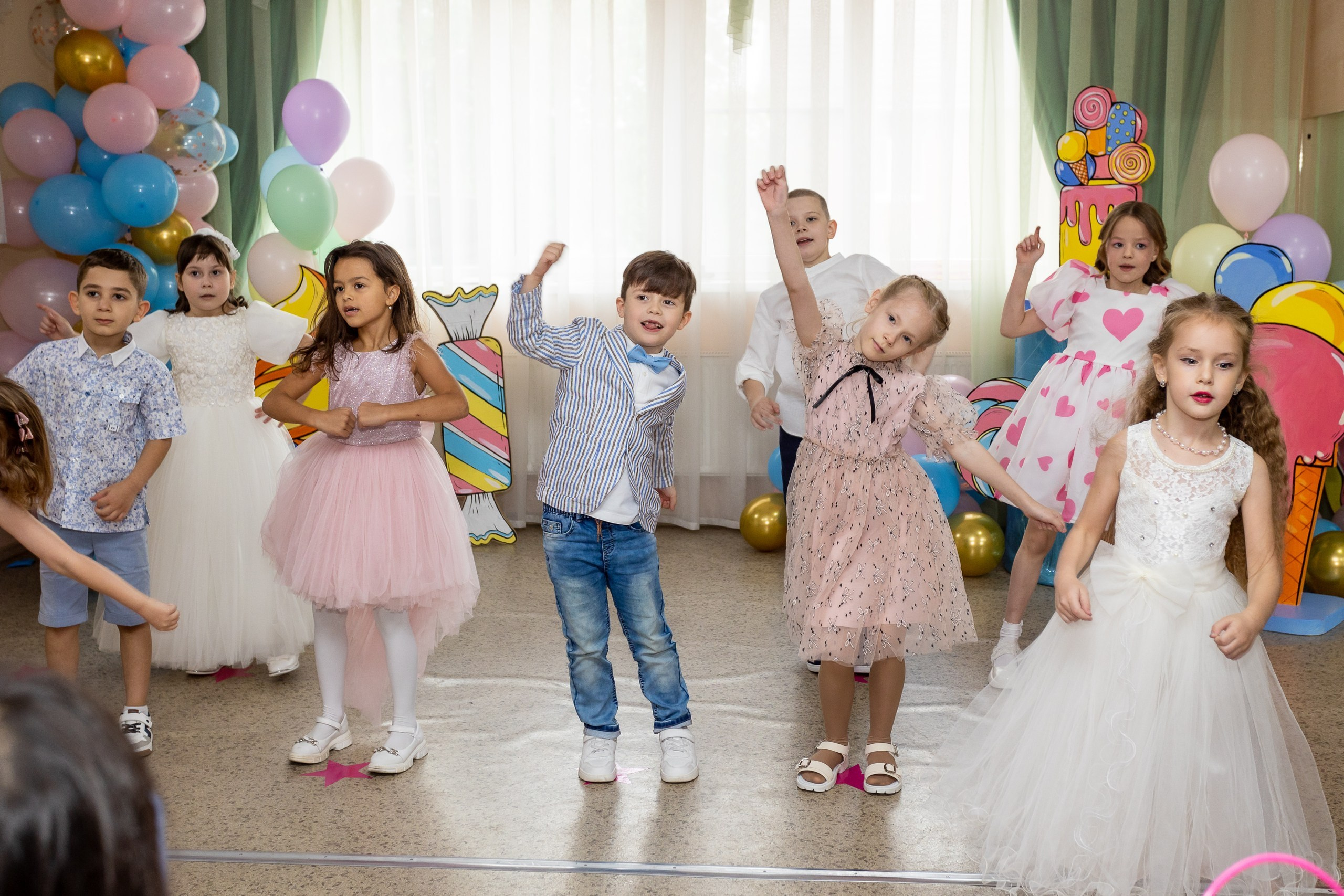 Выпускной Детский сад, 2 часа, 8000. Выпускные альбомы Майкоп, Краснодар Елена Золотарева