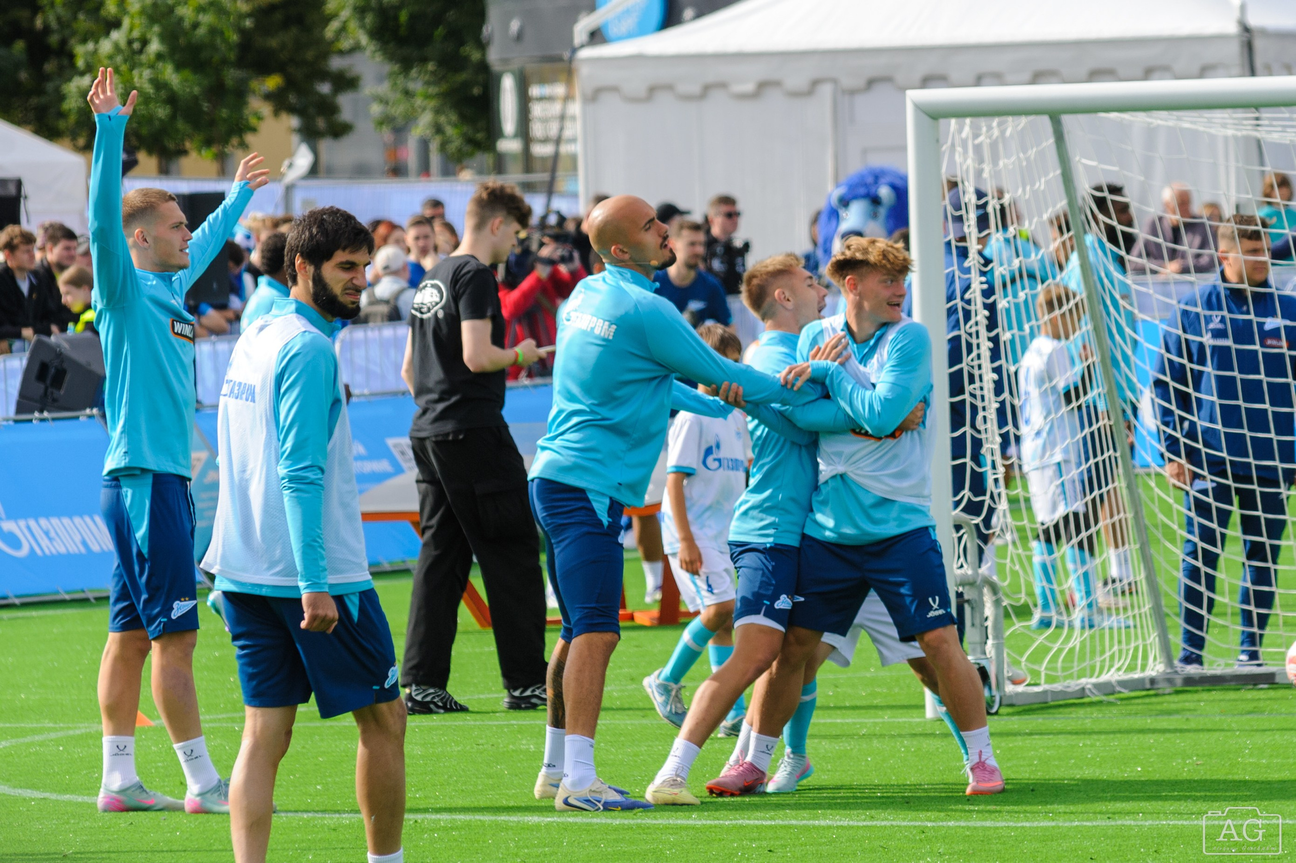 Открытая тренировка ФК «Зенит». Алексей Горчаков. Фотограф на ваш праздник