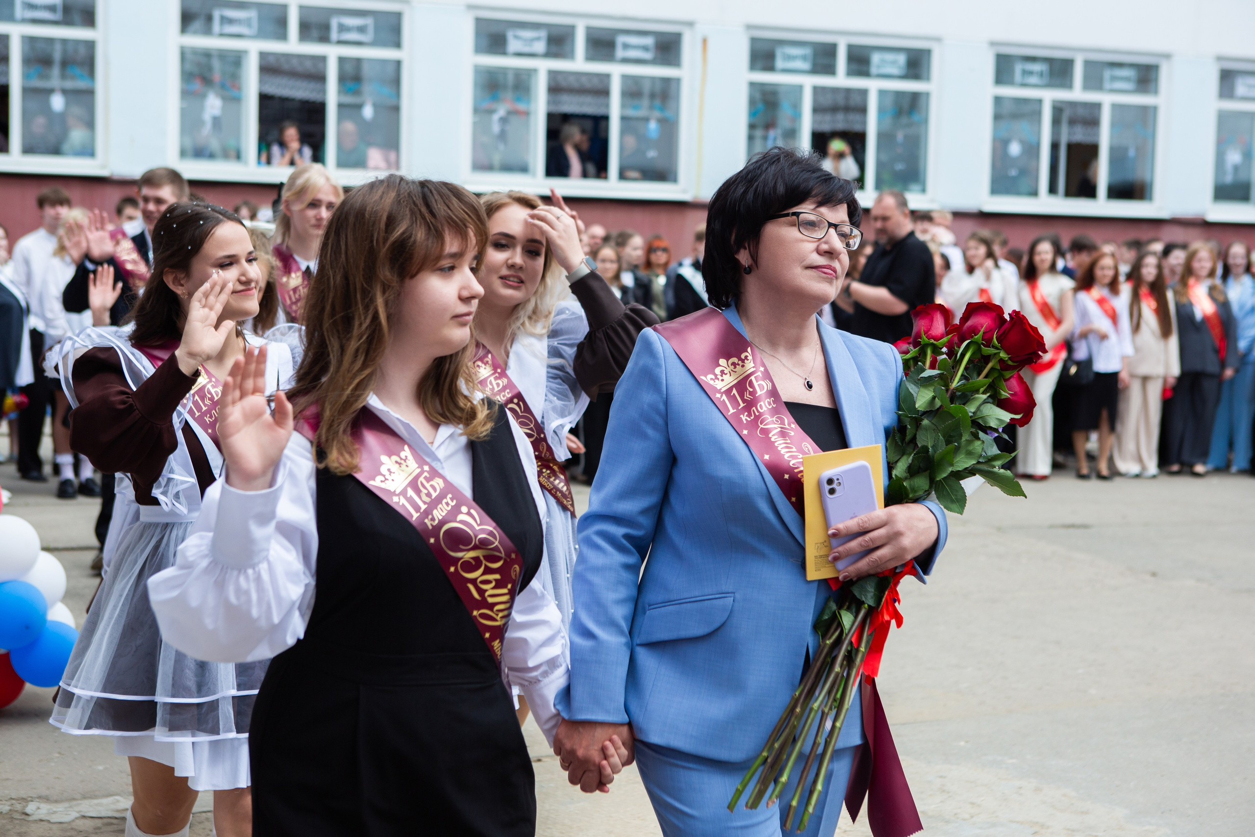 ПОСЛЕДНИЙ ЗВОНОК 2025 9 ШКОЛА. ТВОЙ АЛЬБОМ / ТВОИ ПРАВИЛА