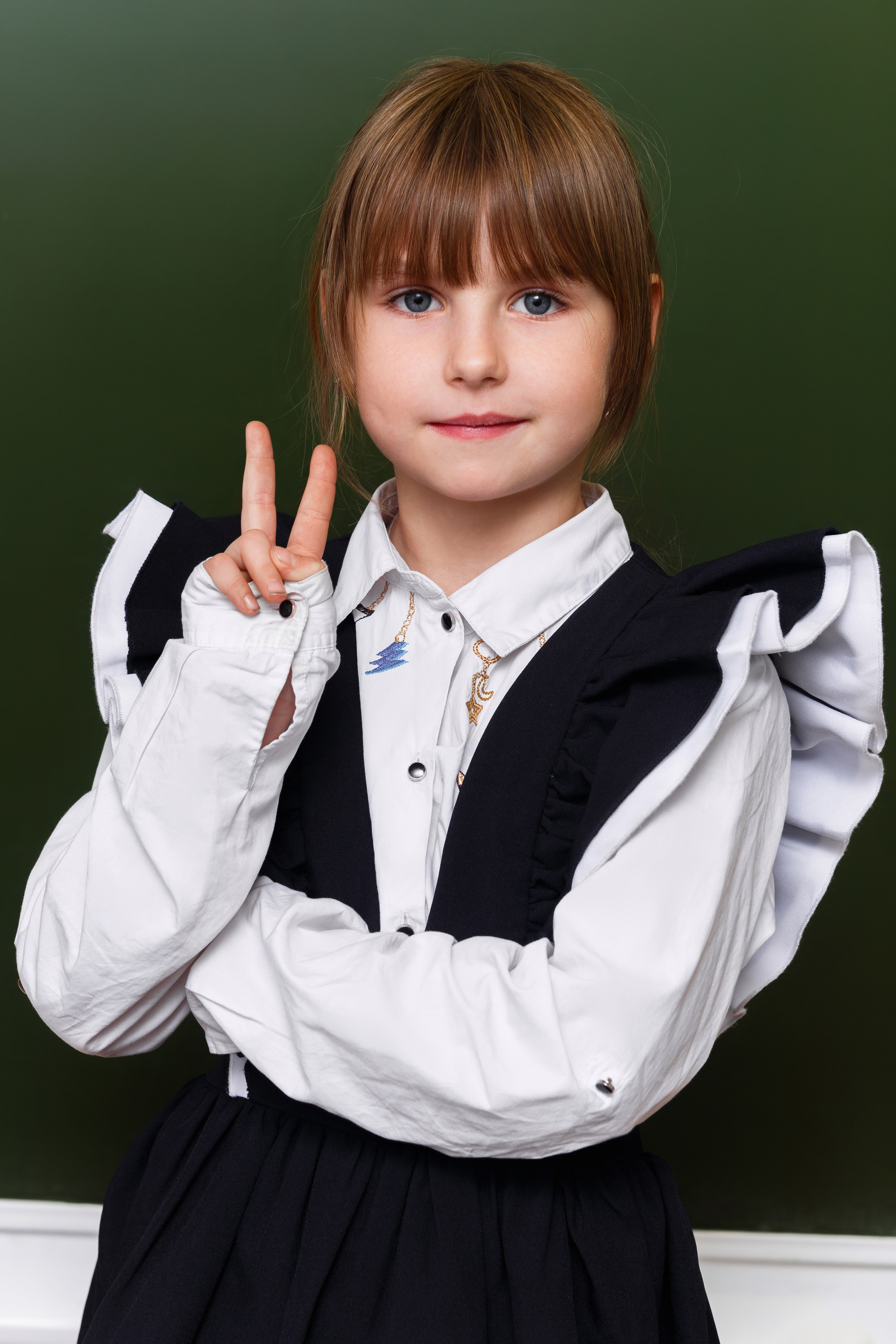 СЪЕМКА ПОРТРЕТОВ ПЕРВОКЛАССНИКОВ В КЛАССЕ. ТВОЙ АЛЬБОМ / ТВОИ ПРАВИЛА