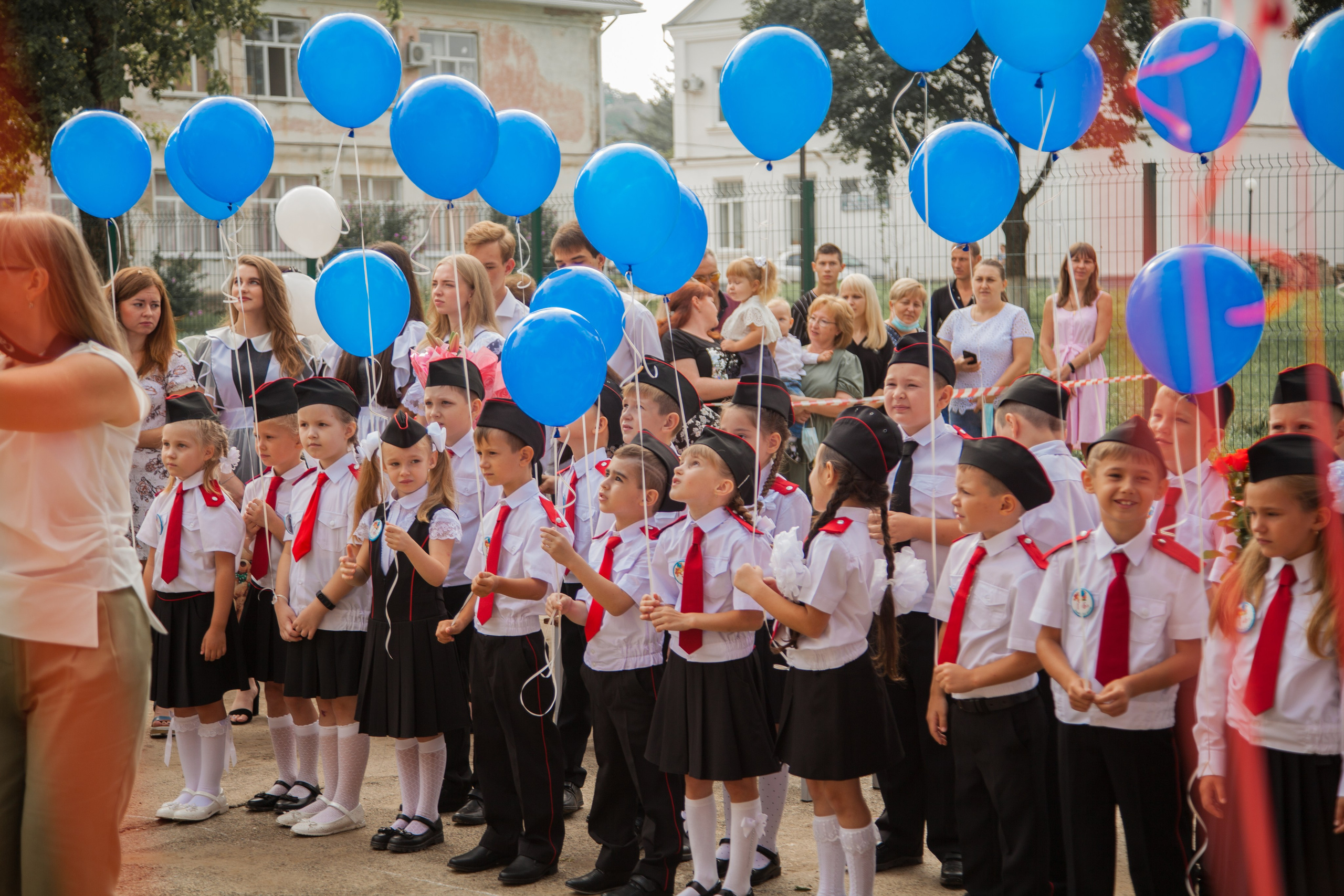Линейка 1 сентября. Свадебный и семейный фотограф в Армавире