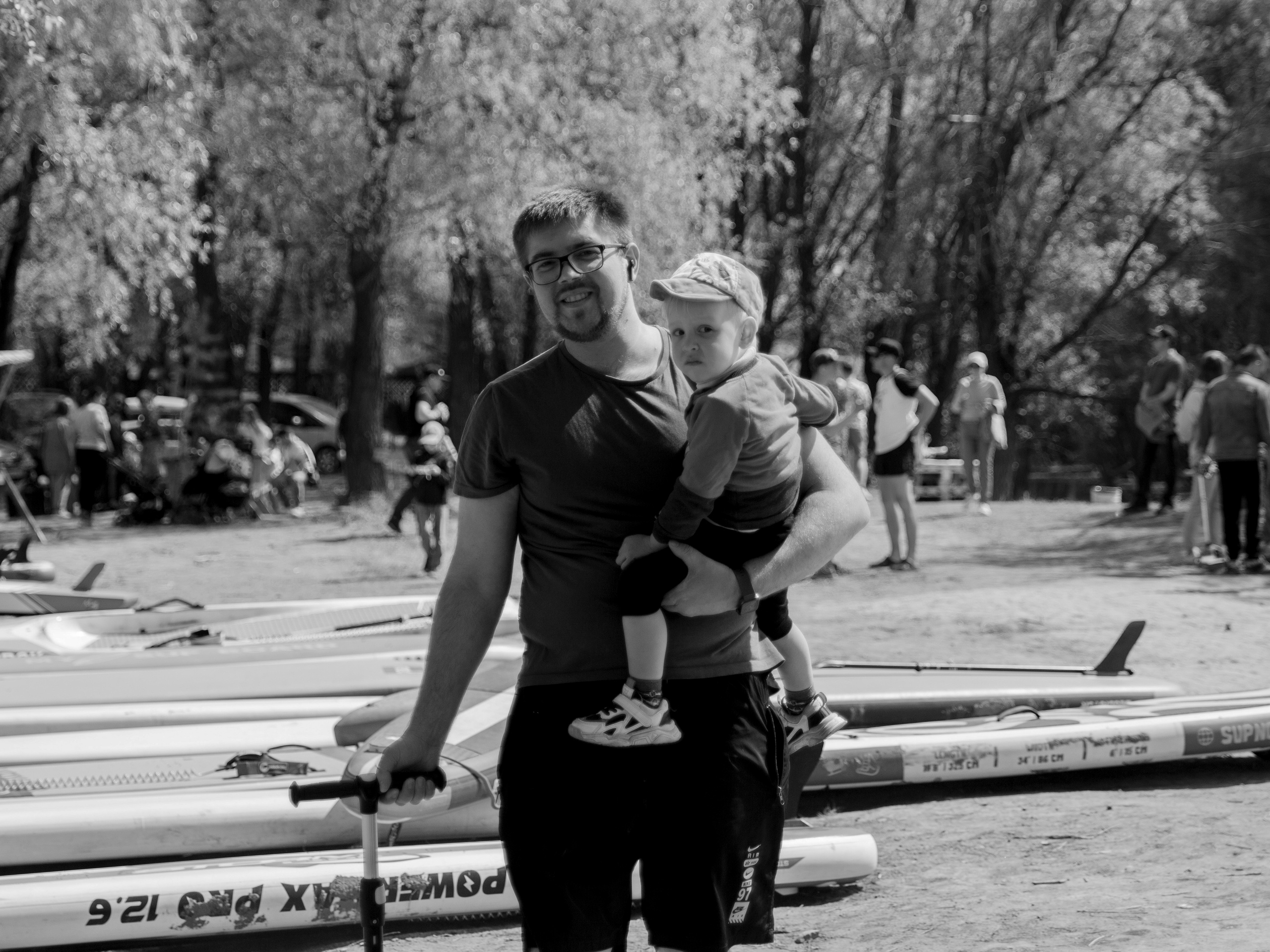 Соревнования и фестиваль по sup-серфингу в Новосибирске.