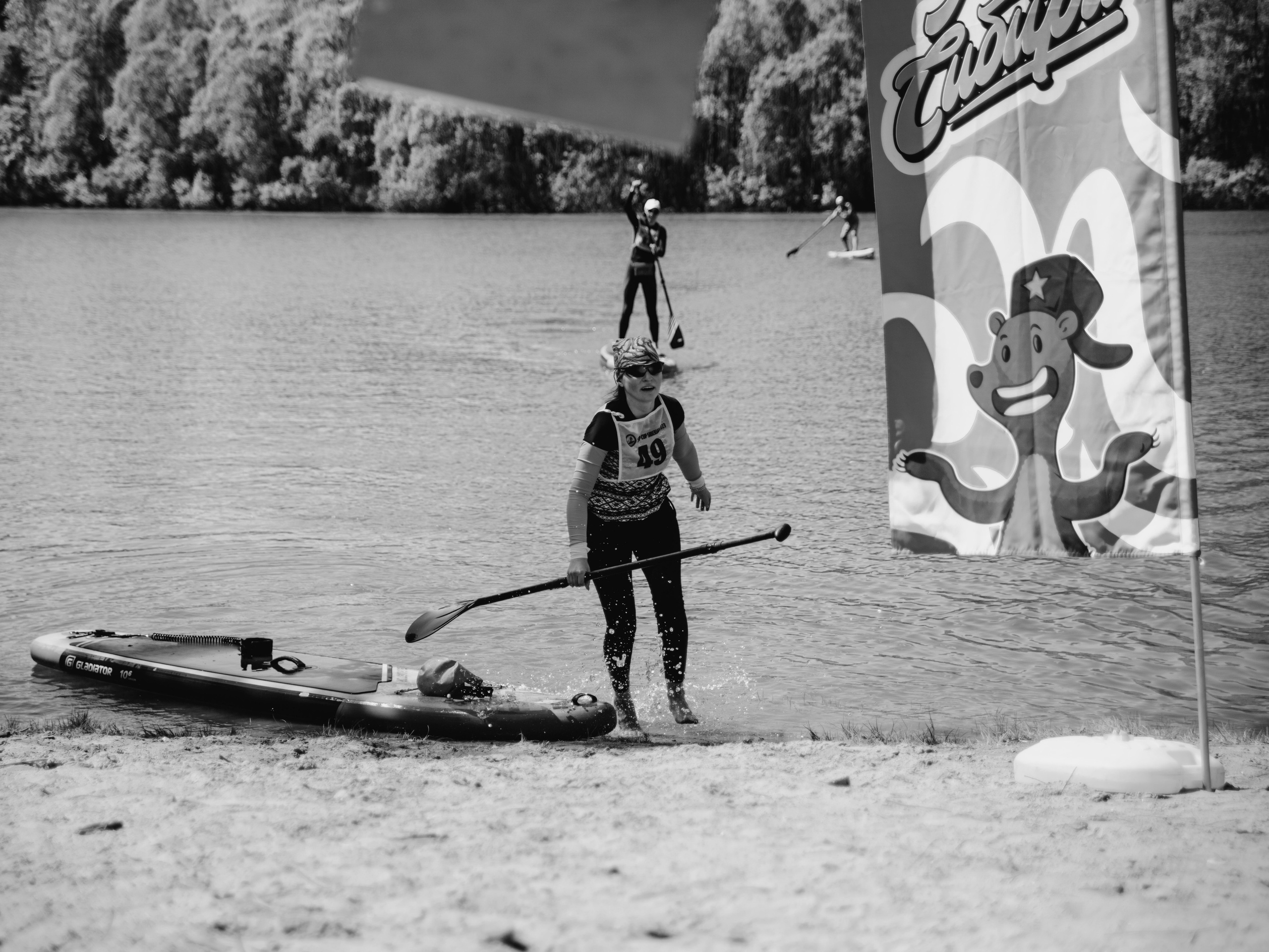 Соревнования и фестиваль по sup-серфингу в Новосибирске.