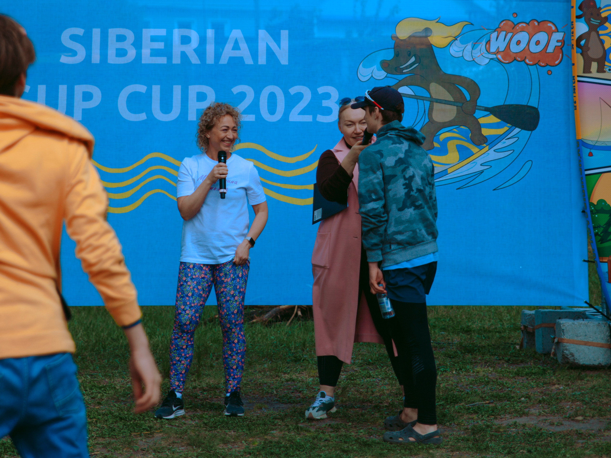 Тренировка и конкурсы для детей и взрослых в парке на фестивале по сапам.