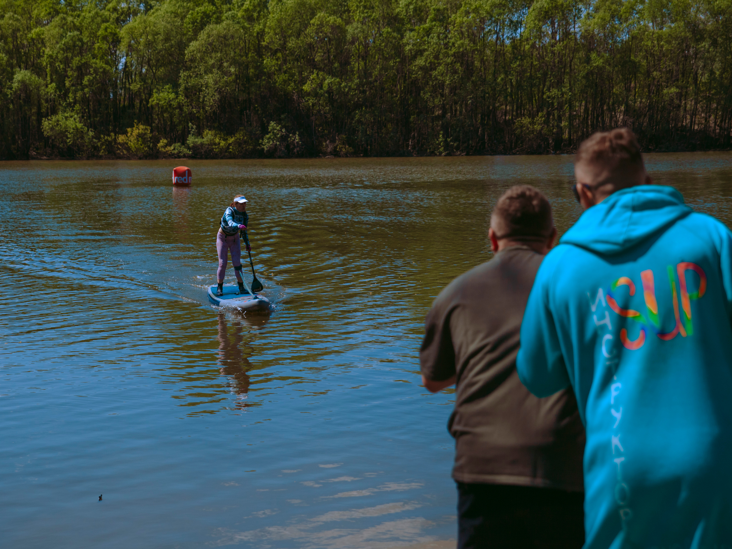 Соревнования и фестиваль по sup-серфингу в Новосибирске.