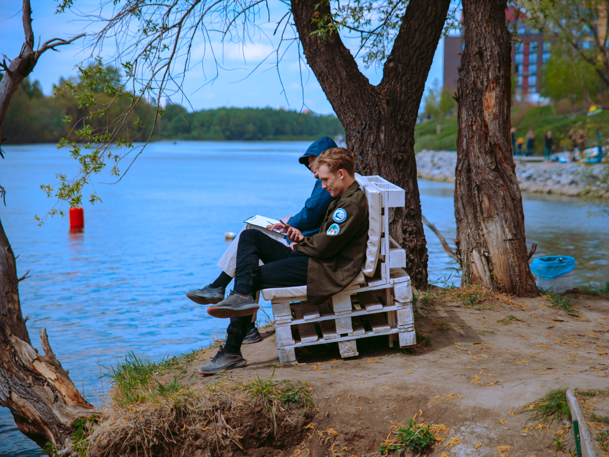 Соревнования и фестиваль по sup-серфингу в Новосибирске.