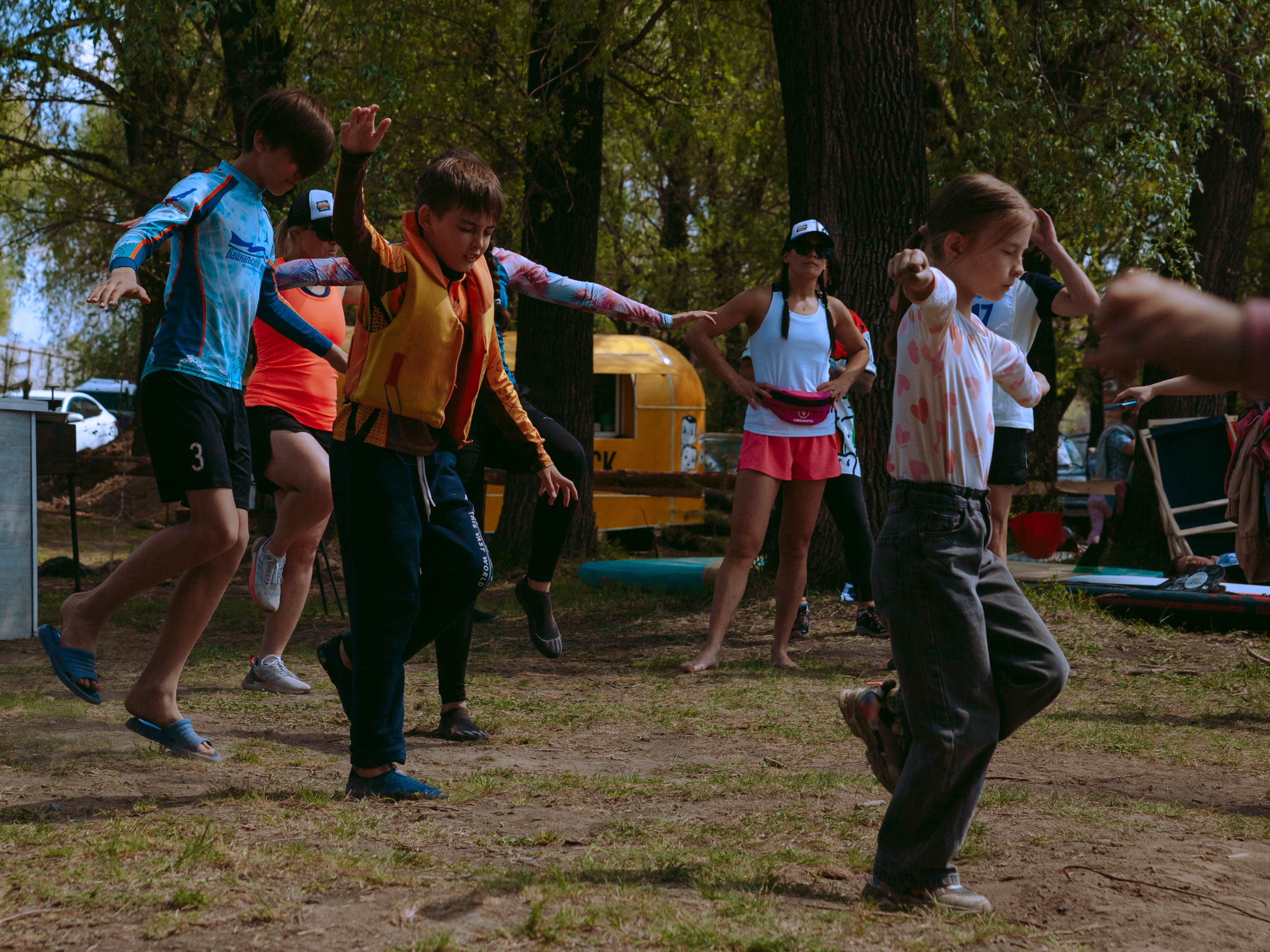 Соревнования и фестиваль по sup-серфингу в Новосибирске.