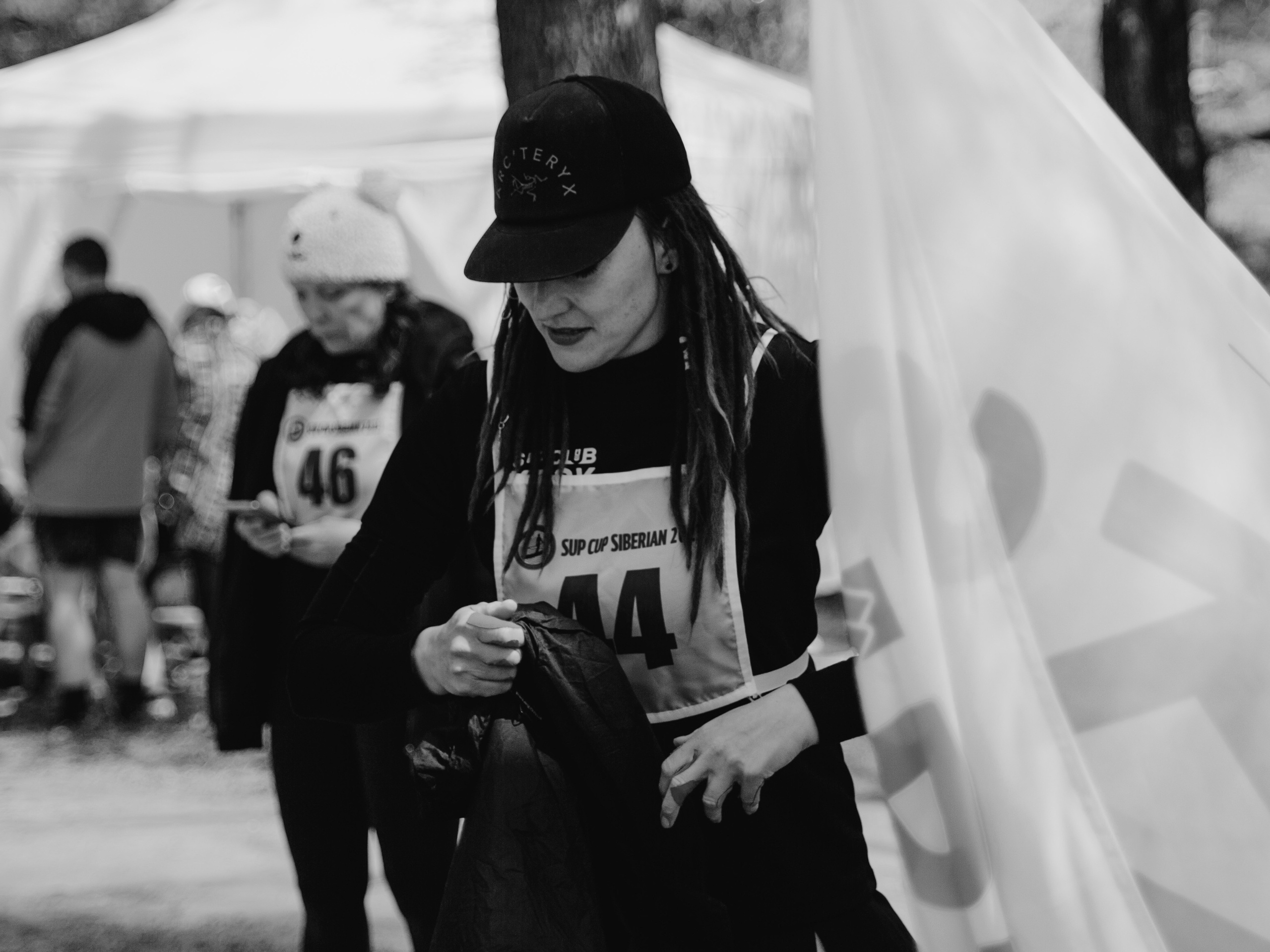 Соревнования и фестиваль по sup-серфингу в Новосибирске.