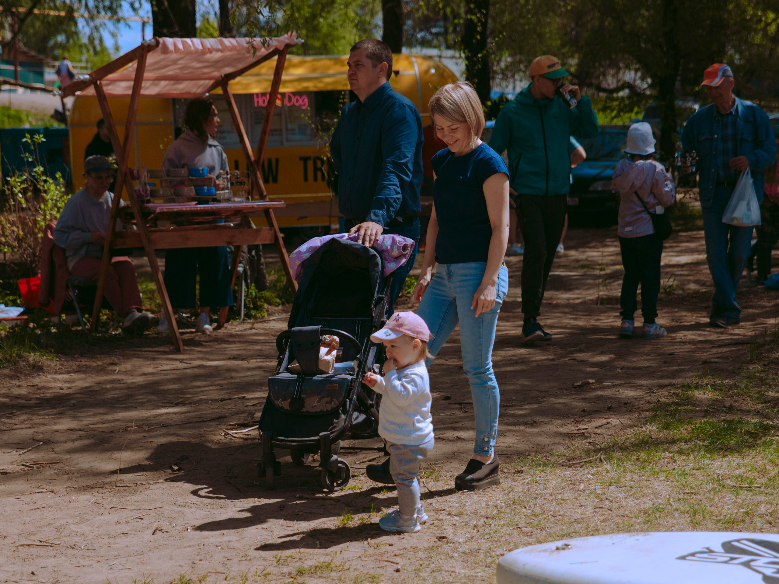 Соревнования и фестиваль по sup-серфингу в Новосибирске.