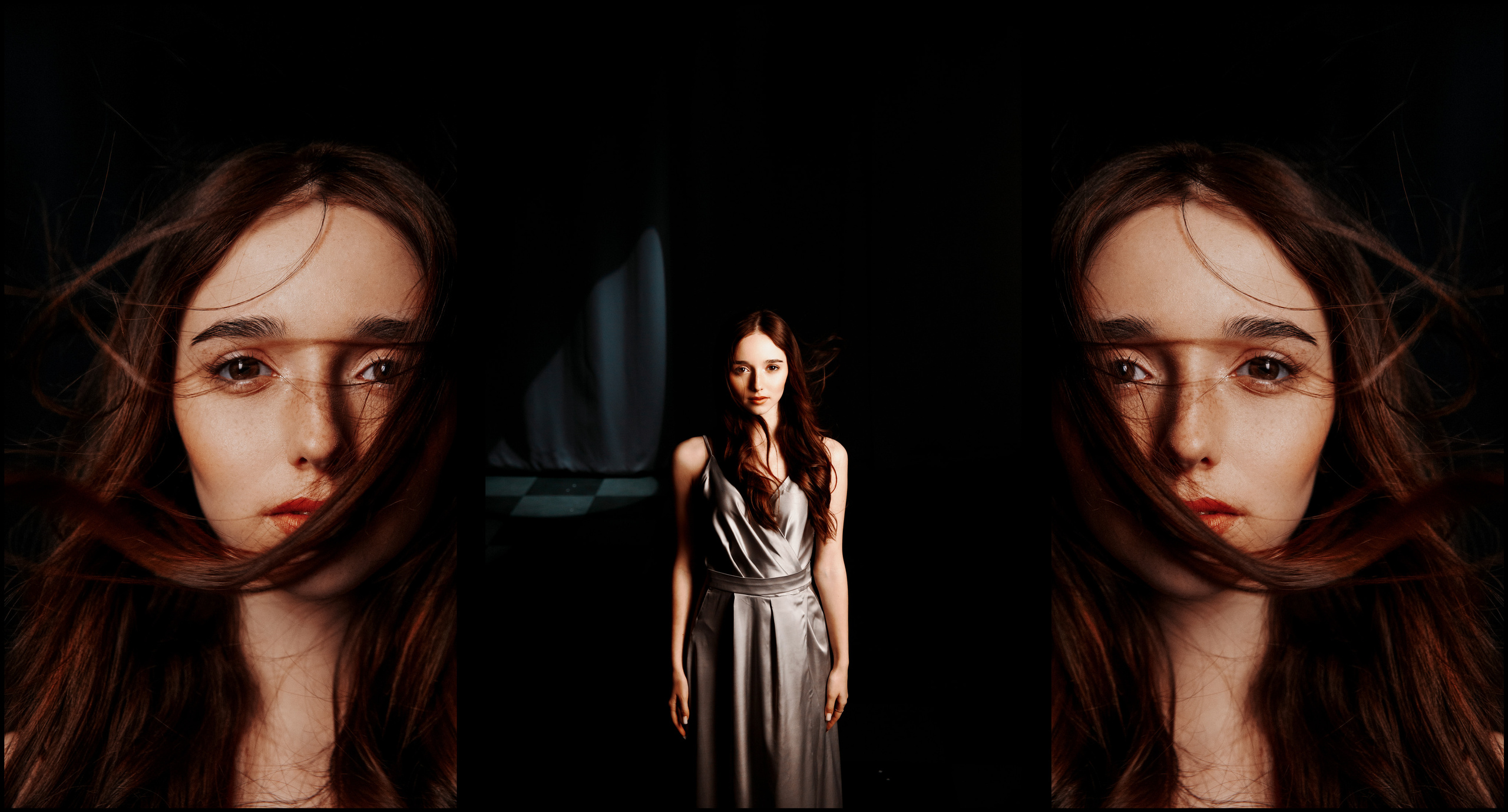 Девушка в театре на фоне кулис.