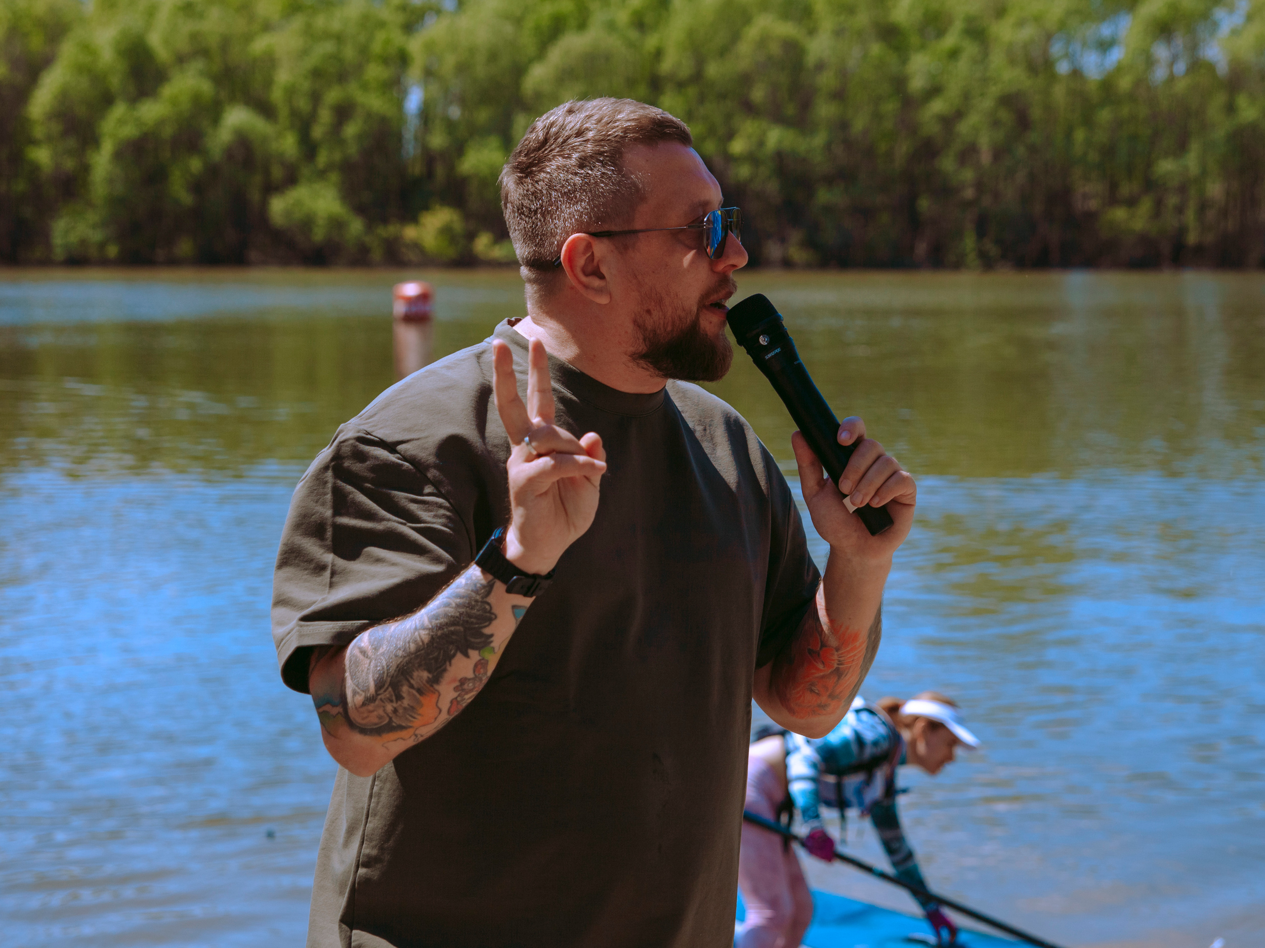 Соревнования и фестиваль по sup-серфингу в Новосибирске.