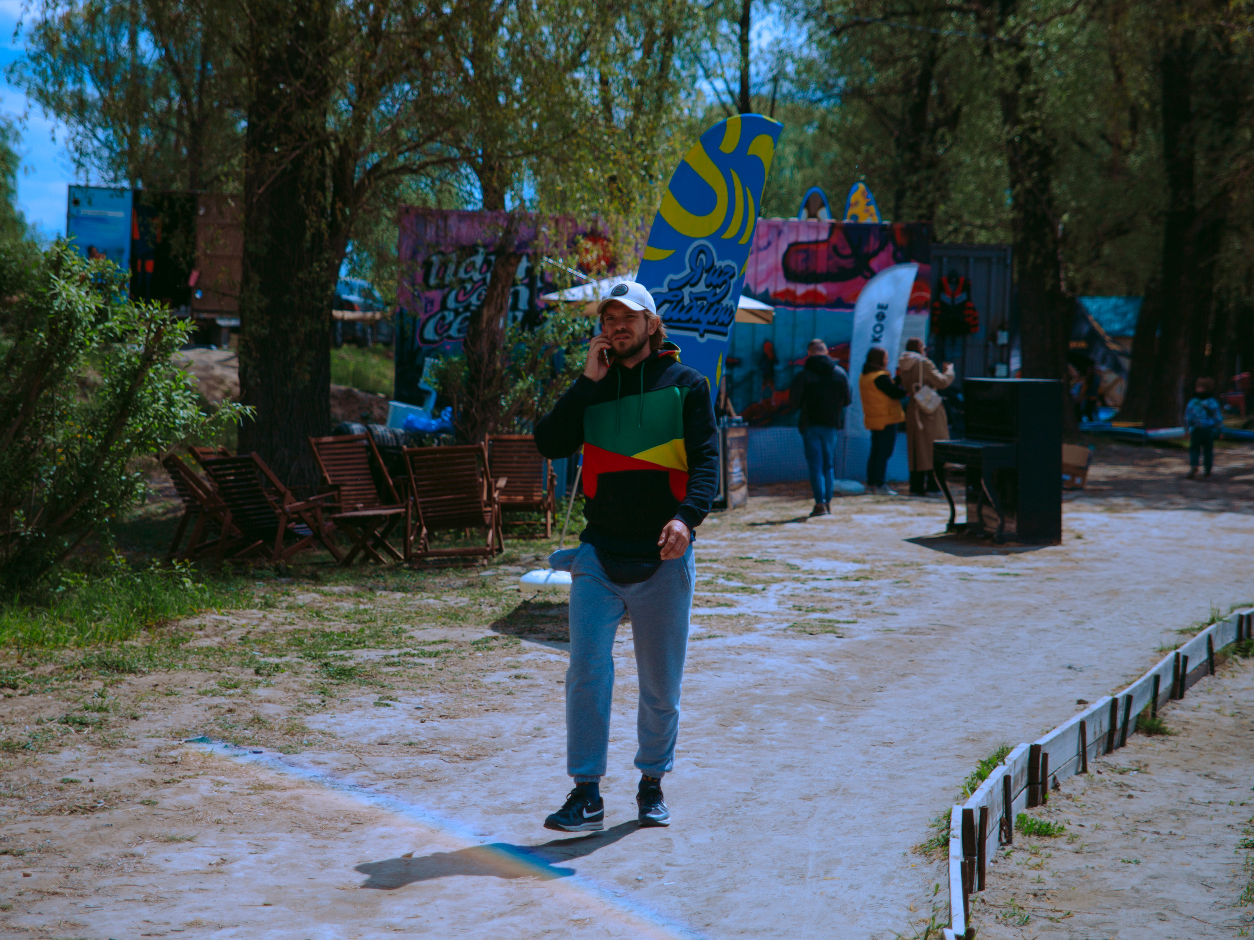 Соревнования и фестиваль по sup-серфингу в Новосибирске.