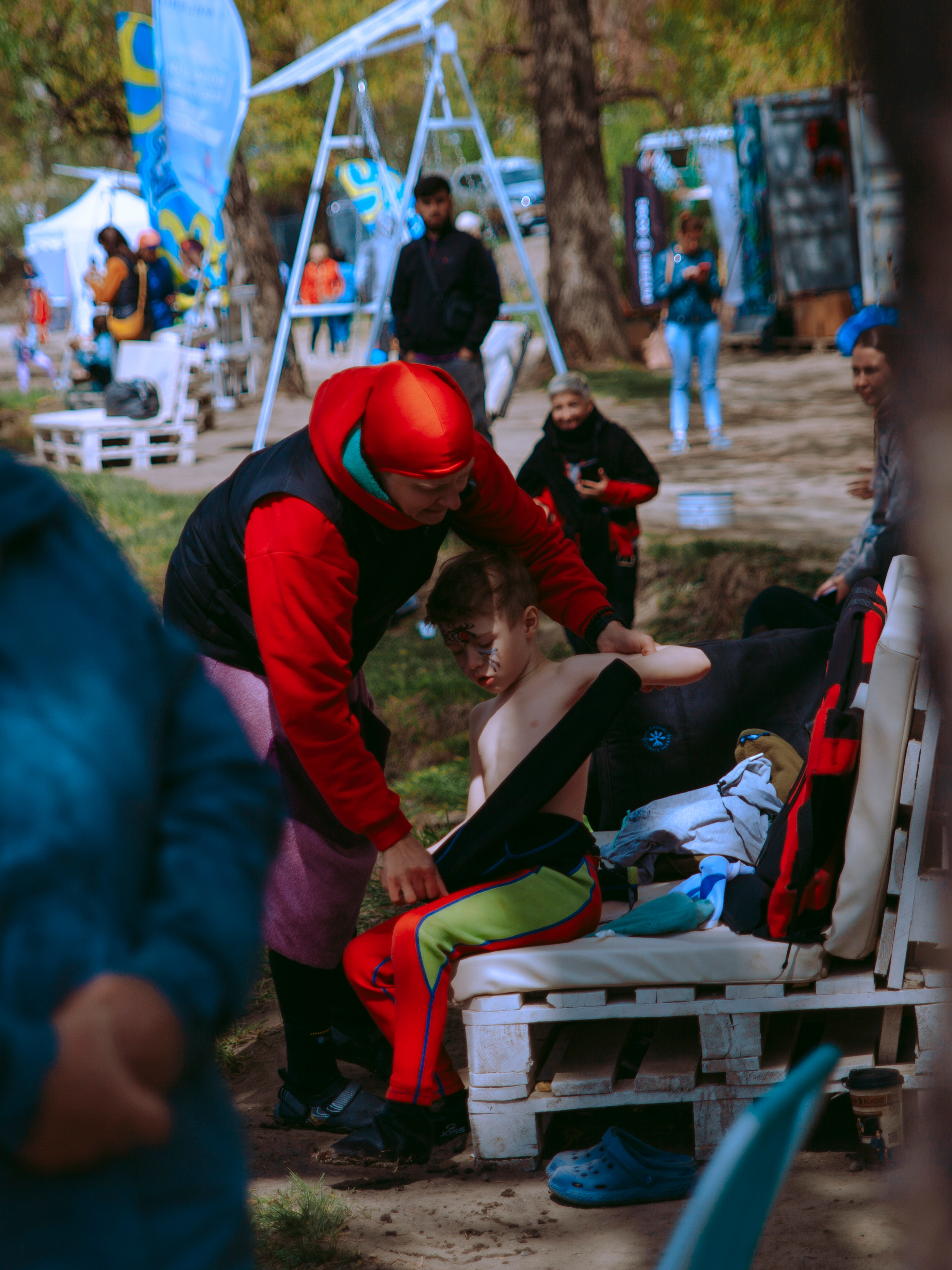 Соревнования и фестиваль по sup-серфингу в Новосибирске.