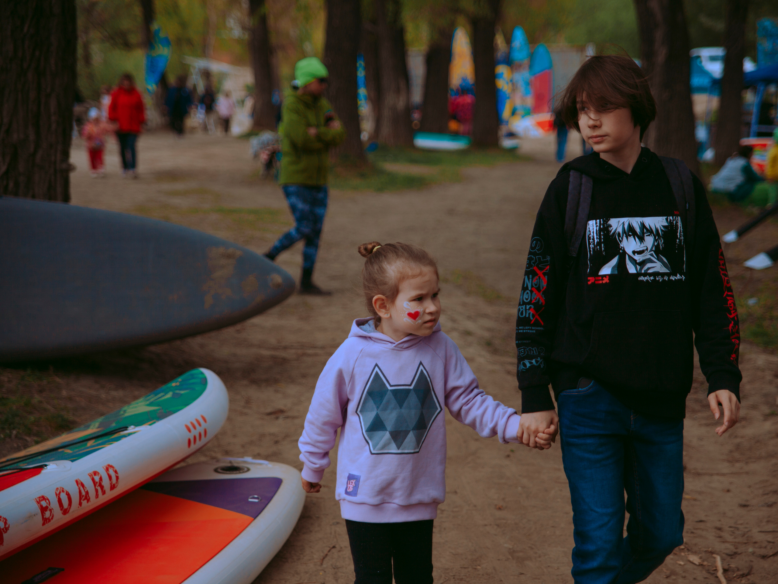 Соревнования и фестиваль по sup-серфингу в Новосибирске.