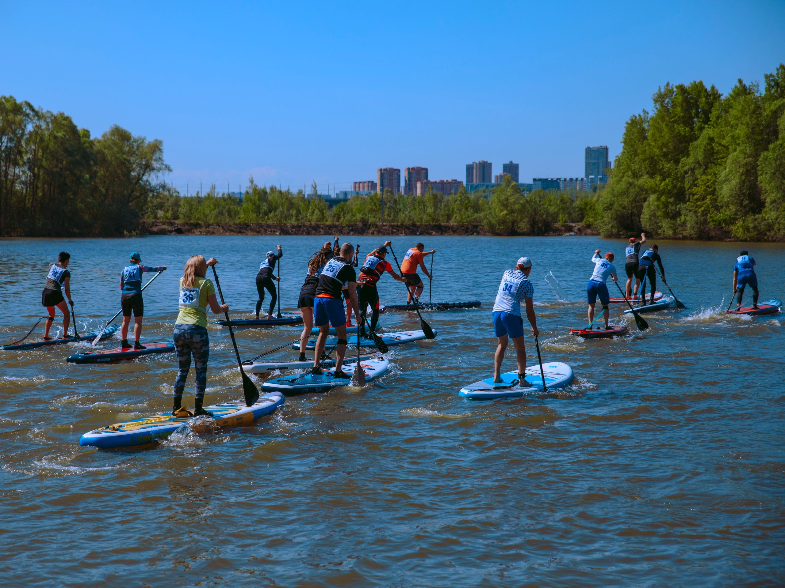 Соревнования и фестиваль по сап-серфингу.