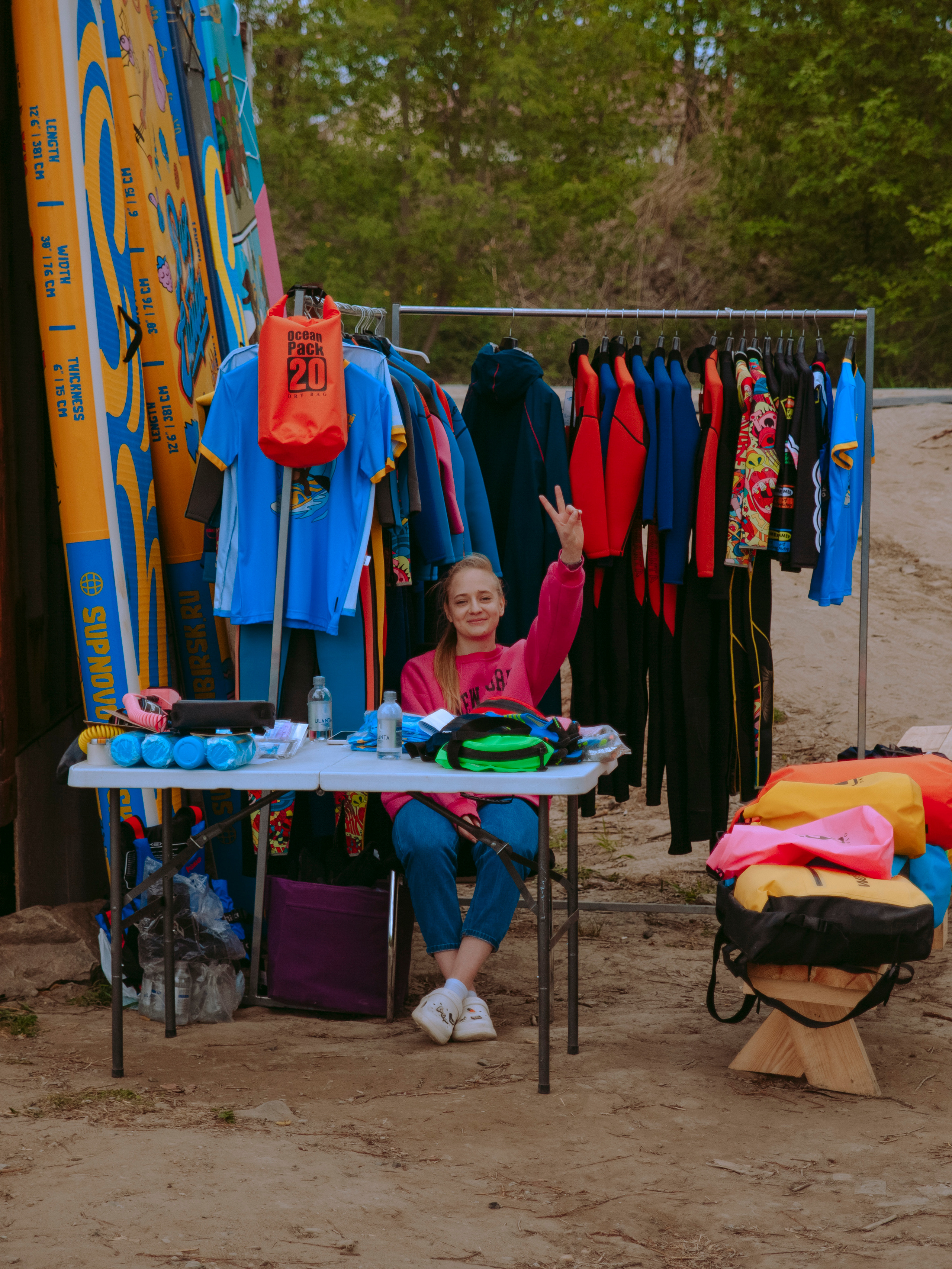 Прокат и продажа костюмов для сап-сёрфинга.