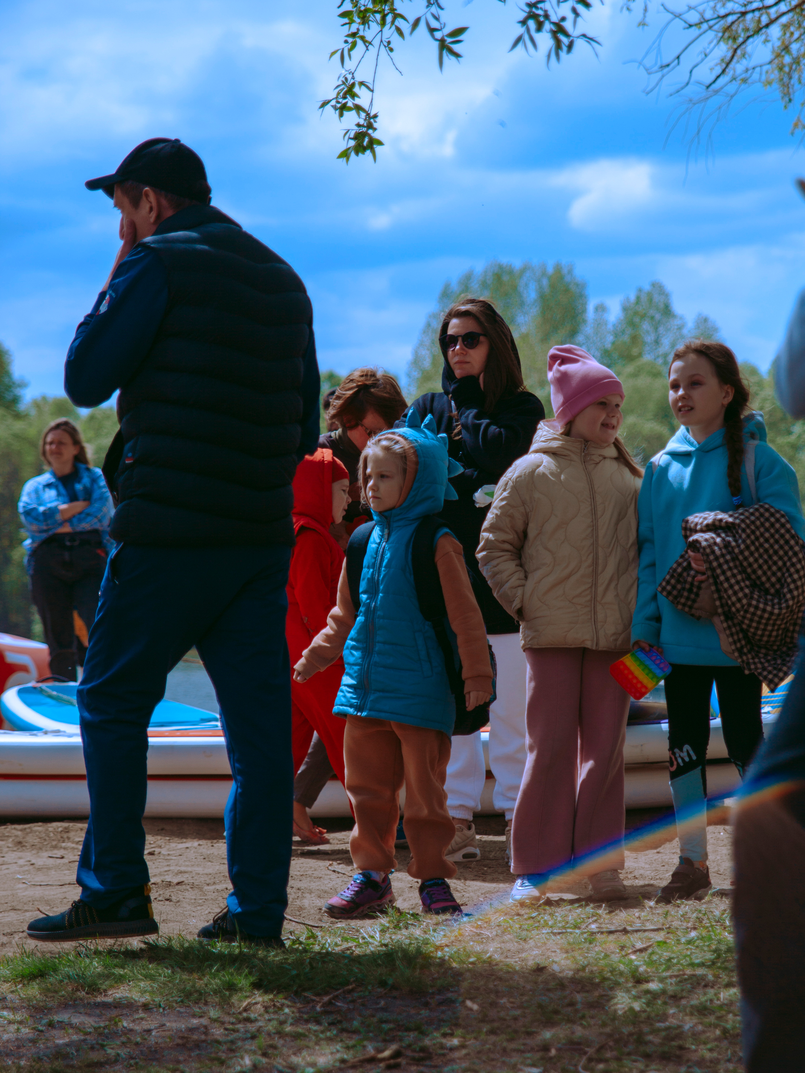 Тренировка на свежем воздухе для детей и взрослых на фестивале по сап-серфингу в Новосибирске.