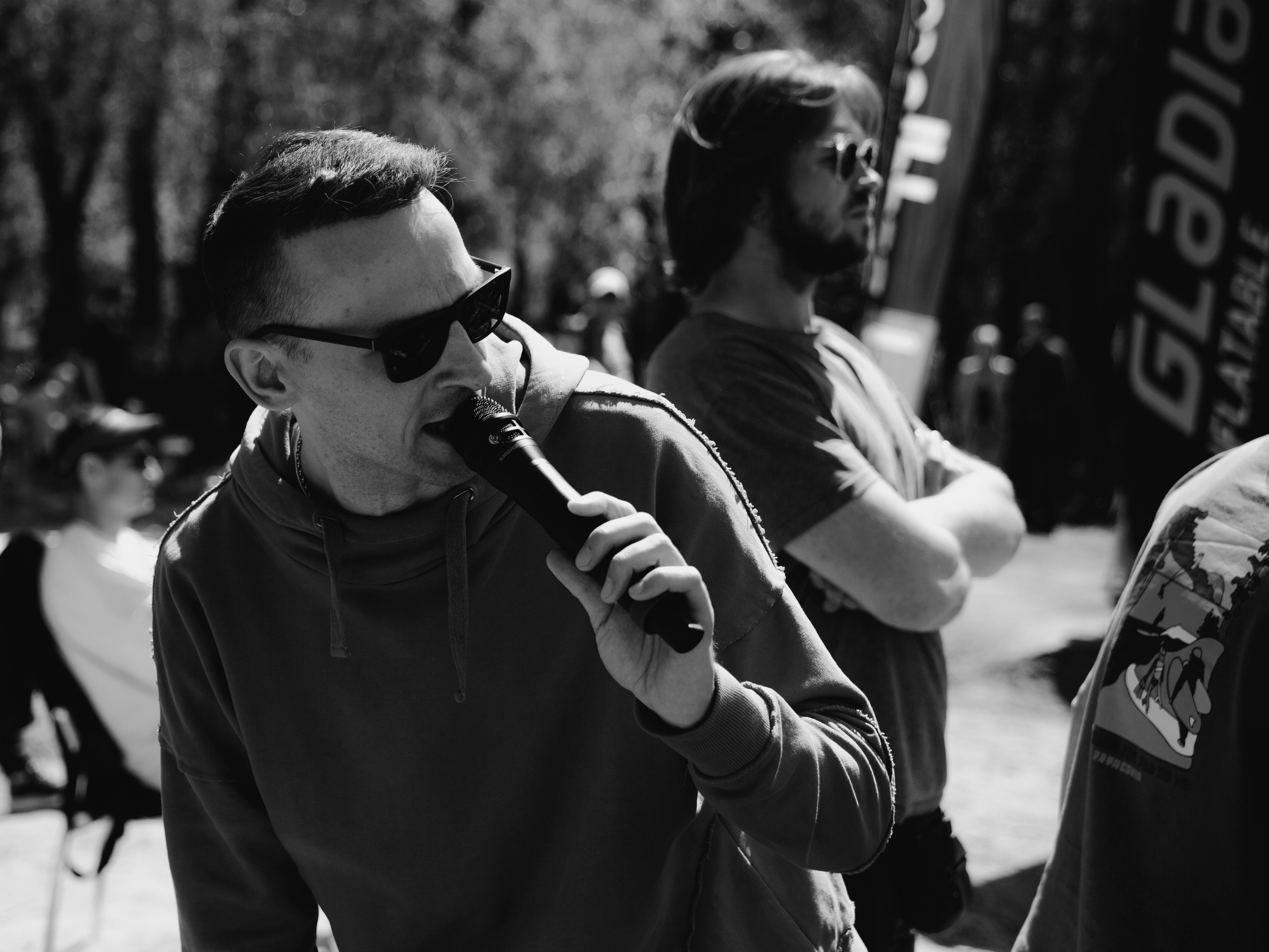 Соревнования и фестиваль по sup-серфингу в Новосибирске.