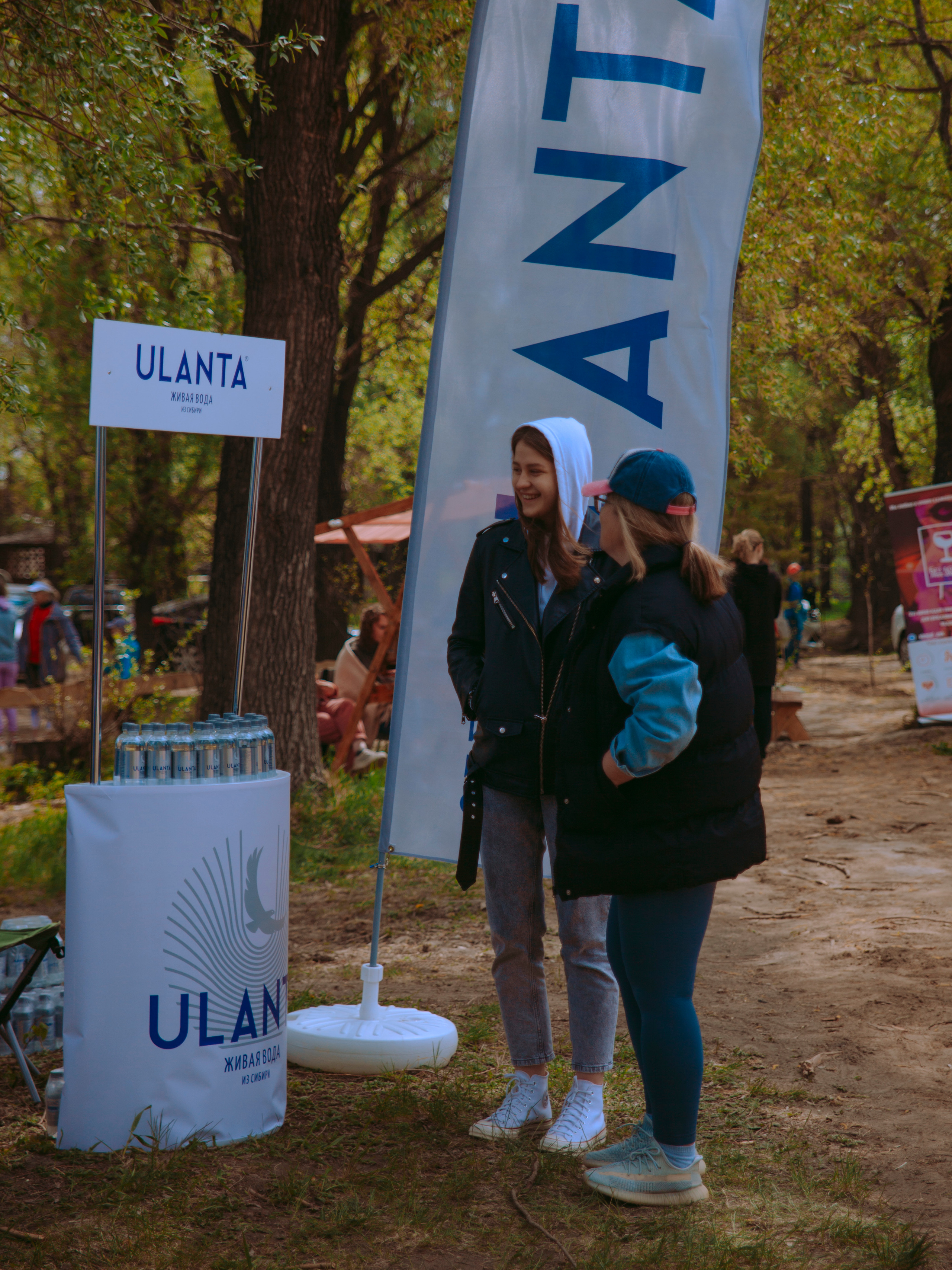 Соревнования и фестиваль по sup-серфингу в Новосибирске.