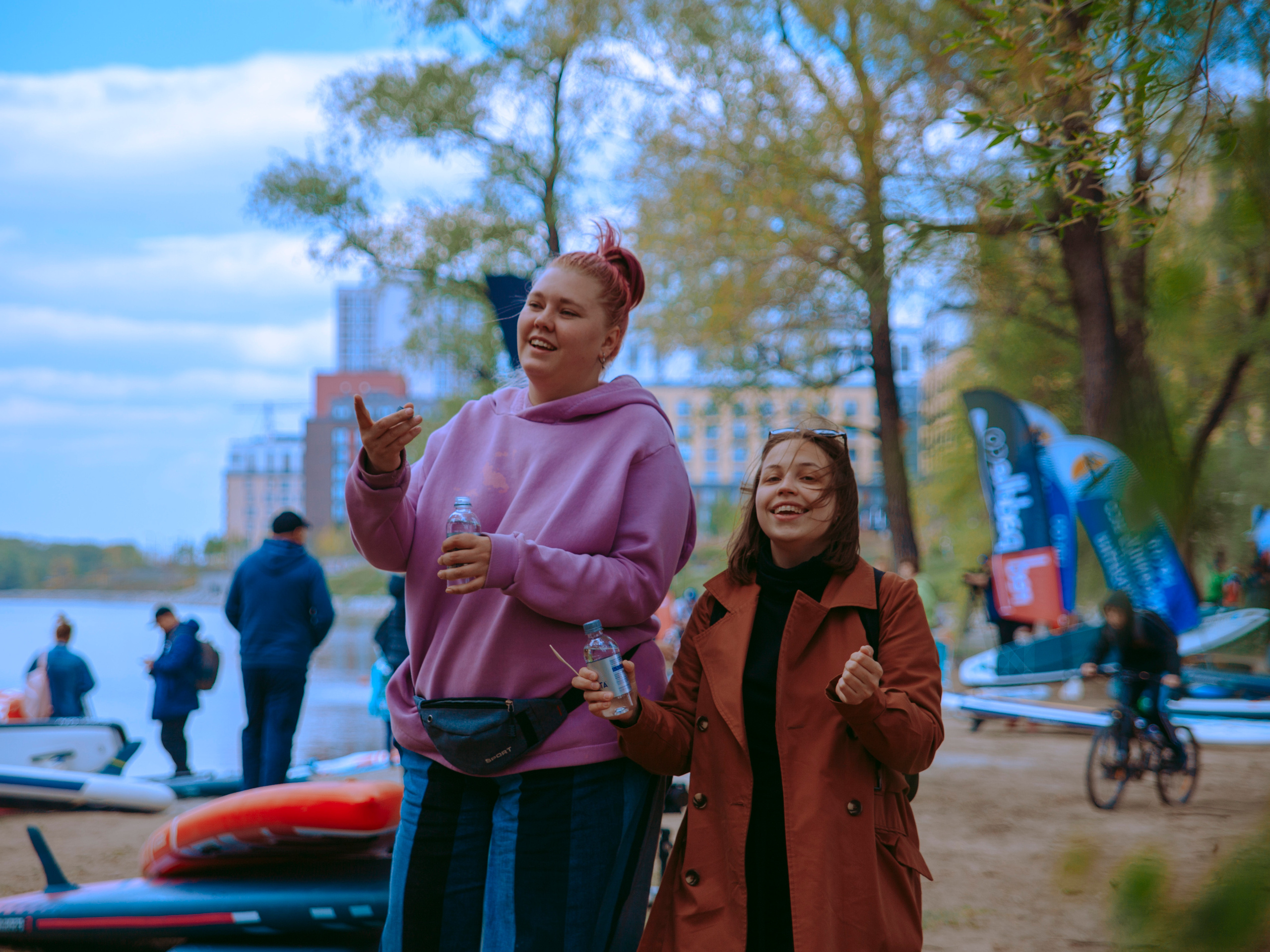 Соревнования и фестиваль по sup-серфингу в Новосибирске.