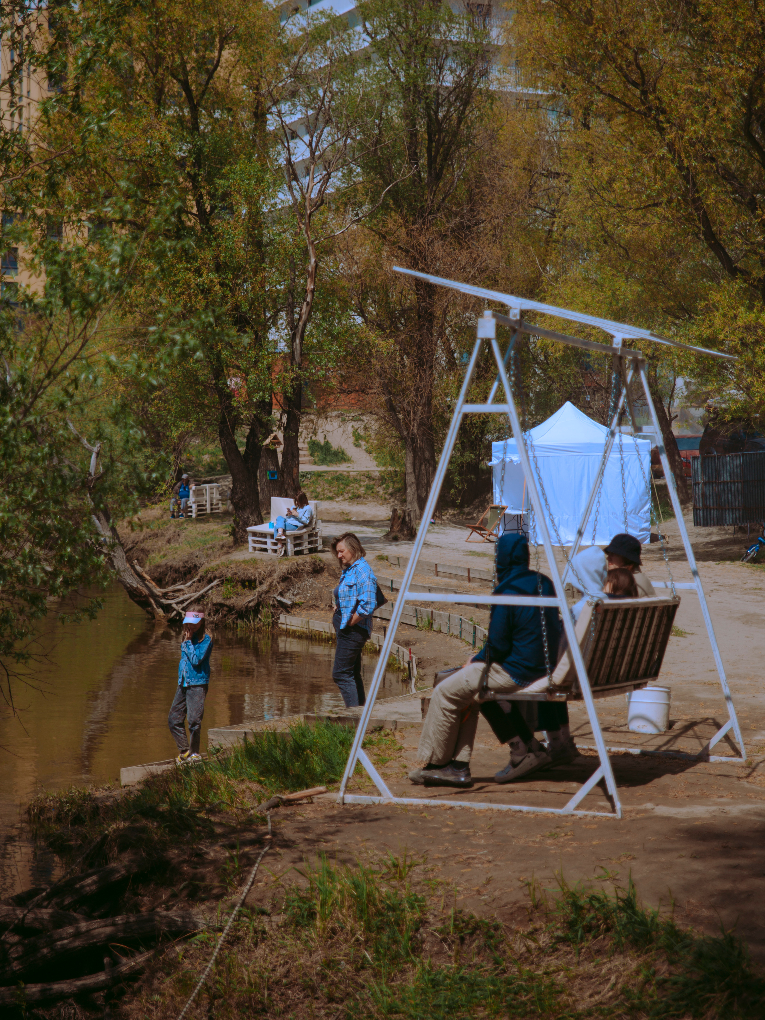 Соревнования и фестиваль по sup-серфингу в Новосибирске.
