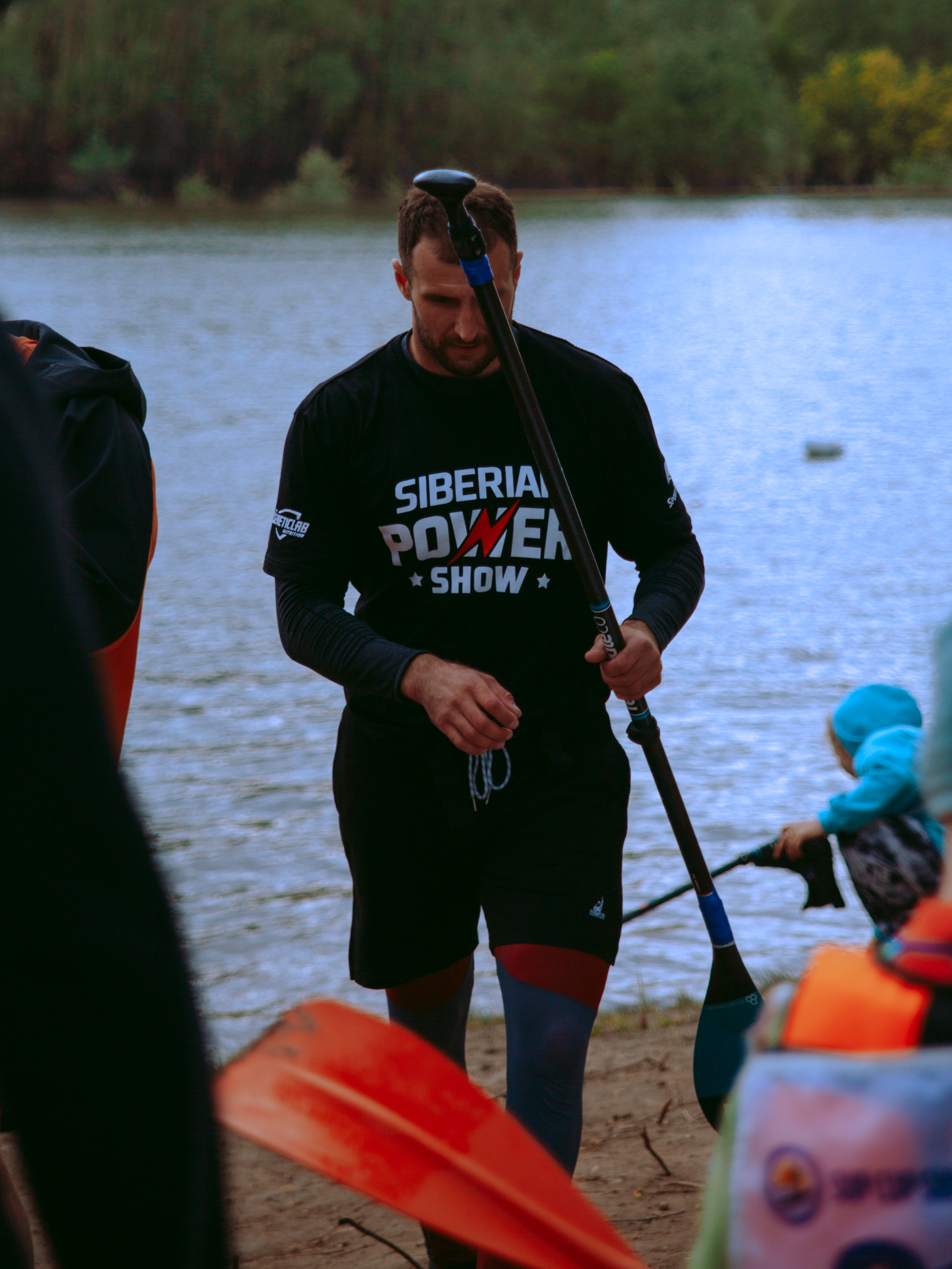 Соревнования по сап-серфингу в Новосибирске.
