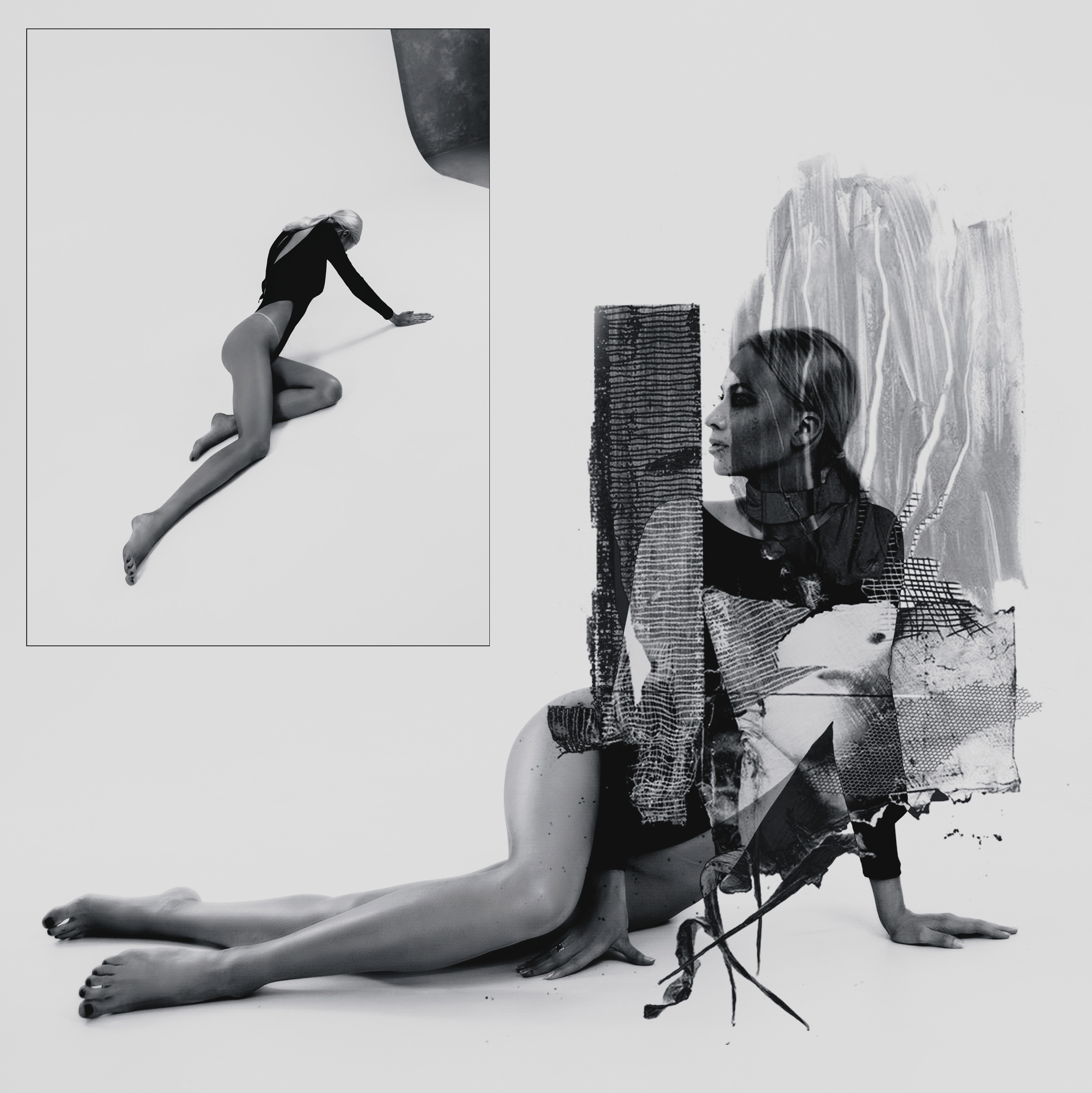 Черно-белая арт-фотография девушки, которая ползет по полу в черном боди.