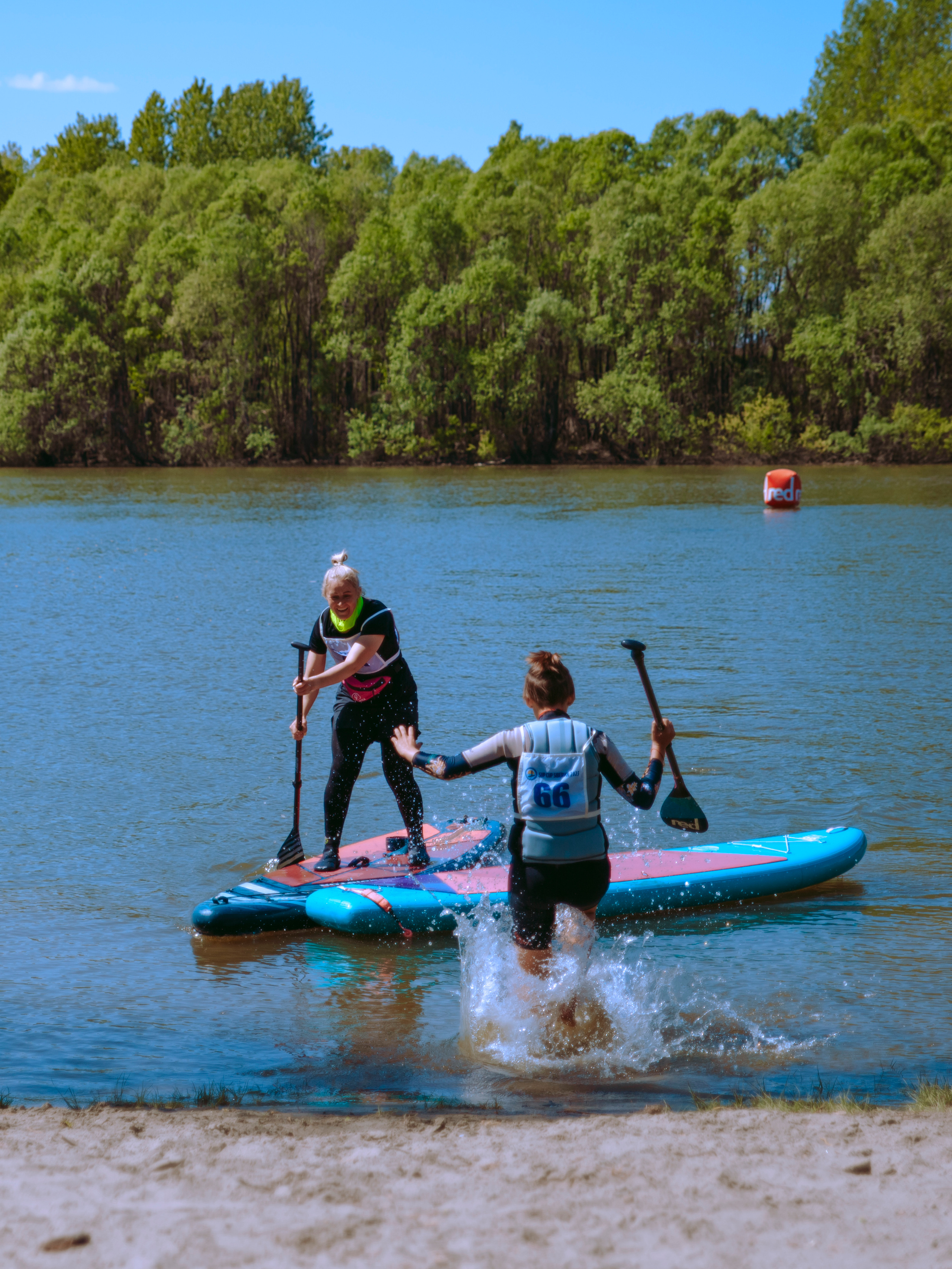 Соревнования и фестиваль по сап-серфингу.