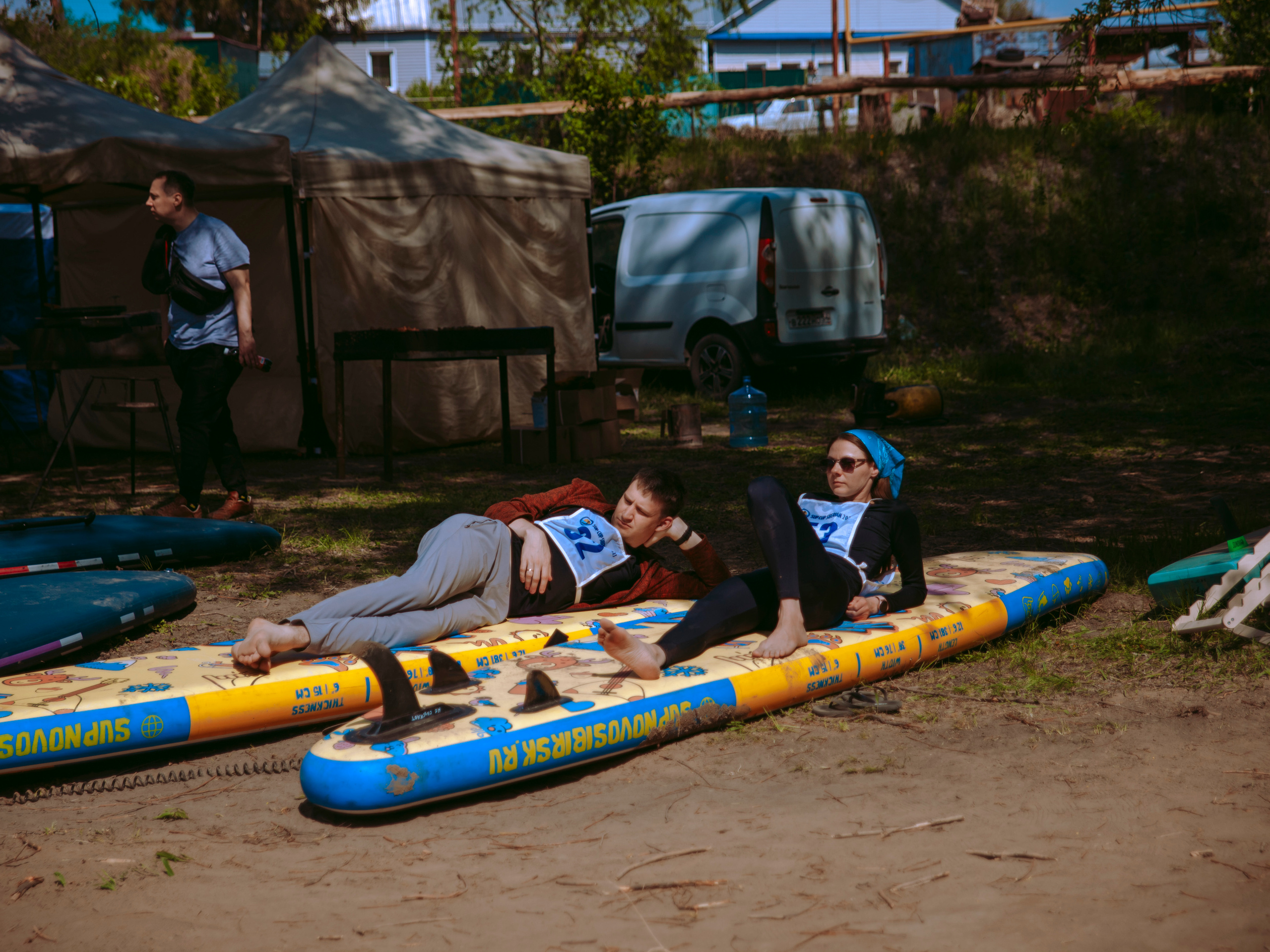 Соревнования и фестиваль по sup-серфингу в Новосибирске.