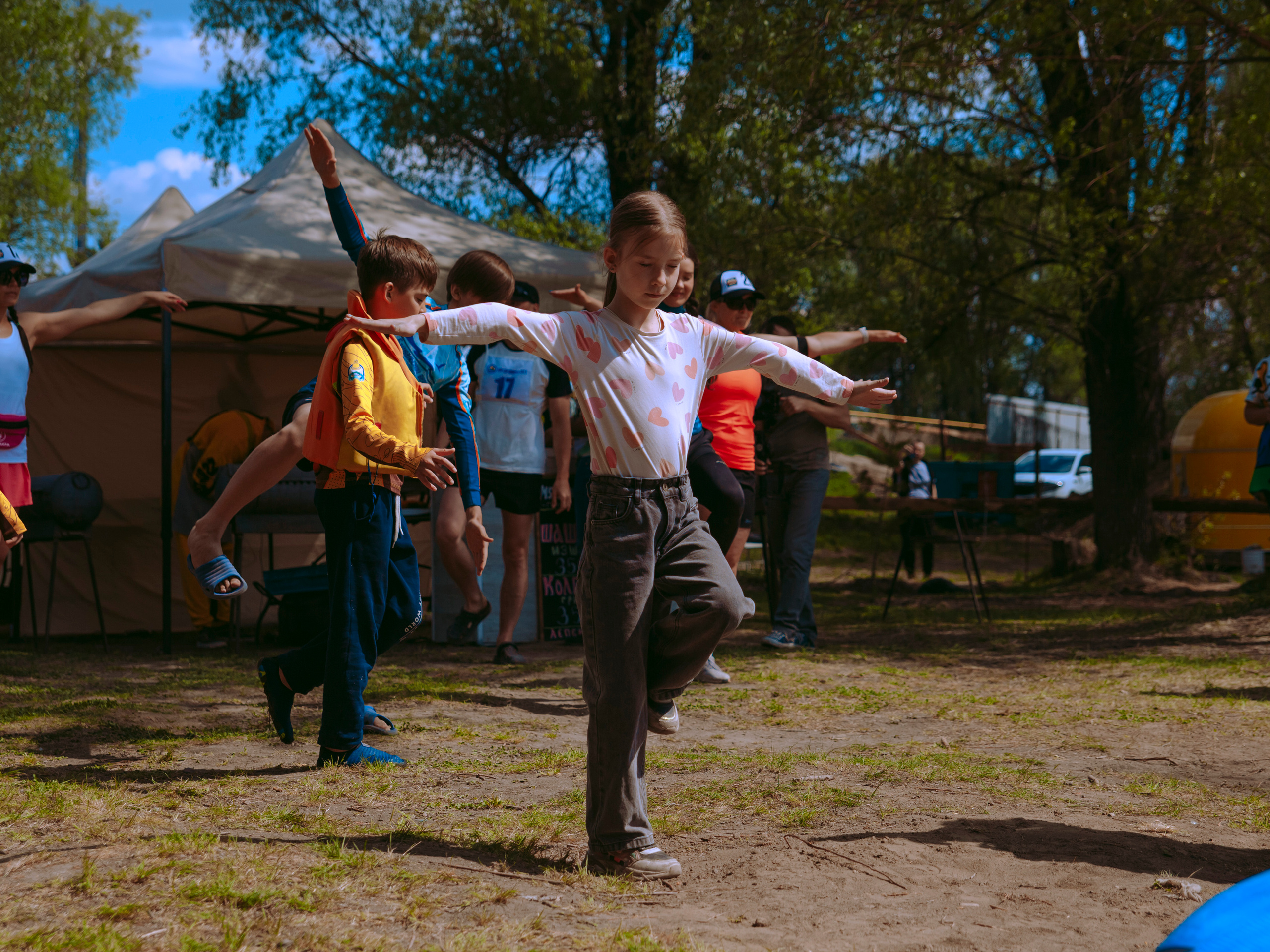 Соревнования и фестиваль по sup-серфингу в Новосибирске.