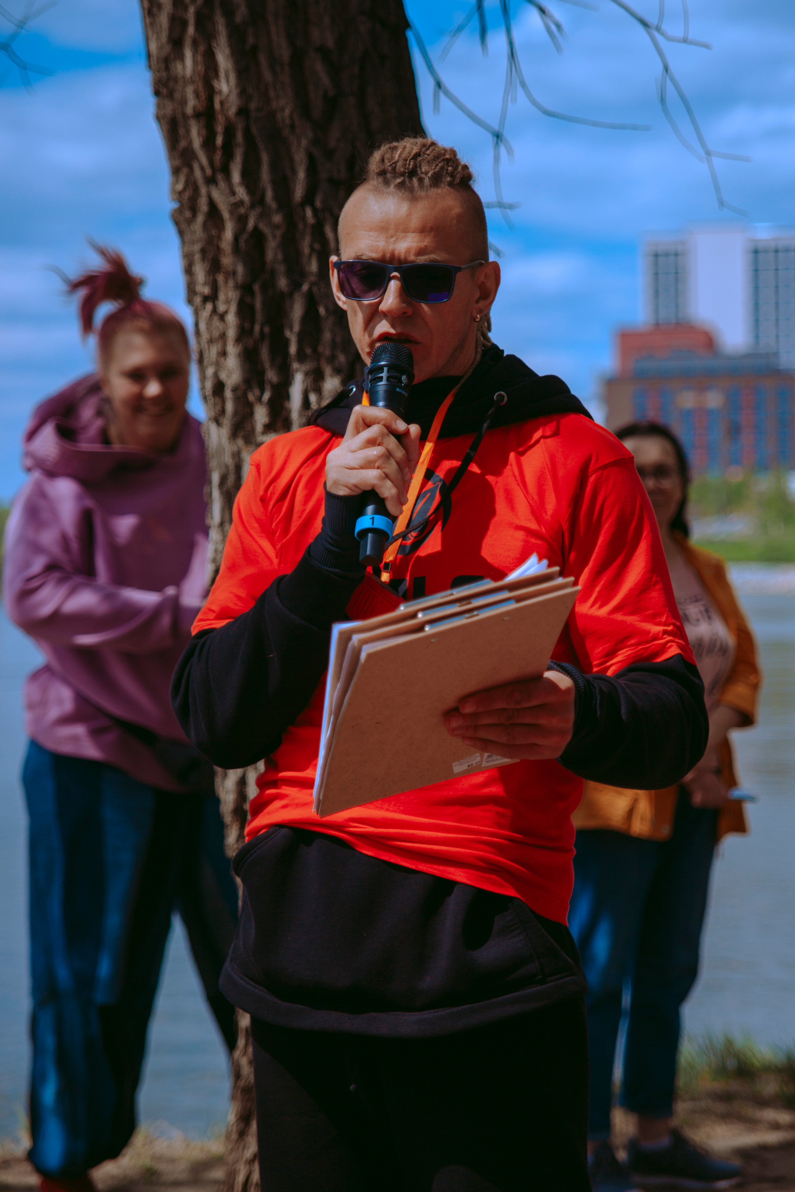 Соревнования и фестиваль по sup-серфингу в Новосибирске.