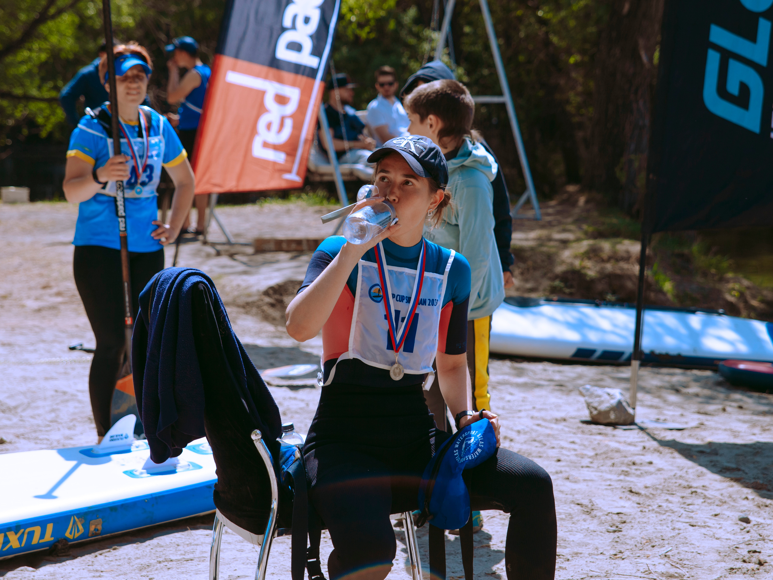 Соревнования и фестиваль по sup-серфингу в Новосибирске.