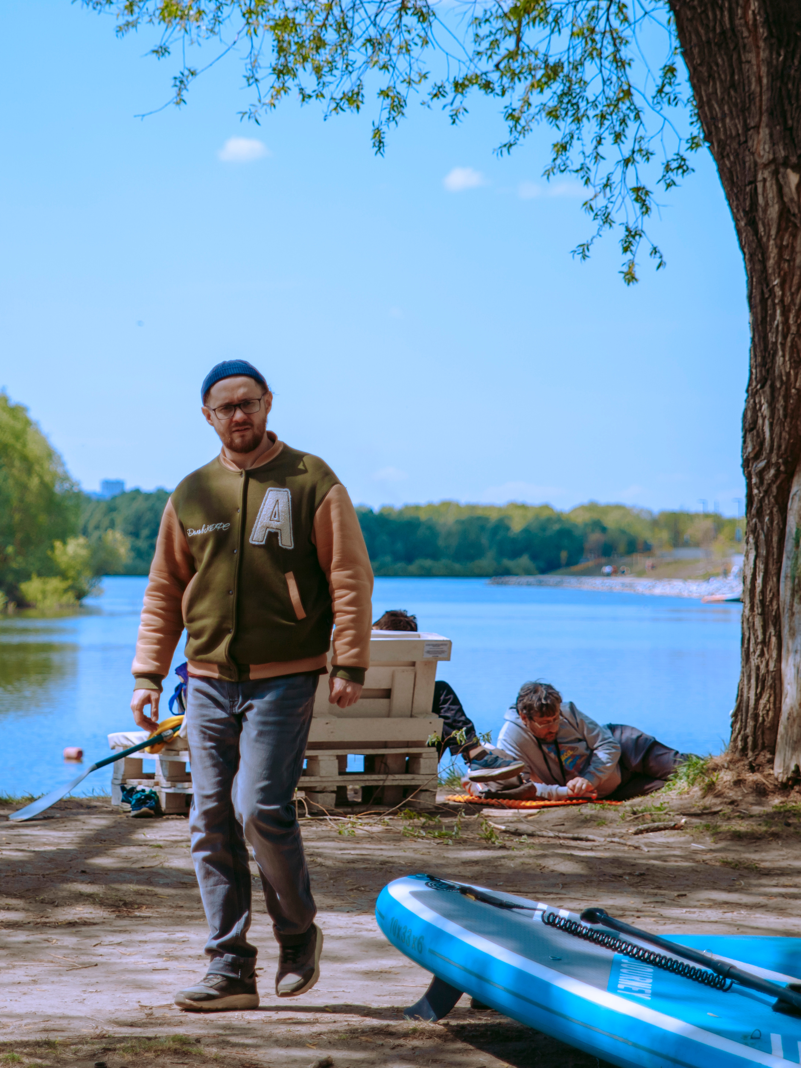 Соревнования и фестиваль по sup-серфингу в Новосибирске.