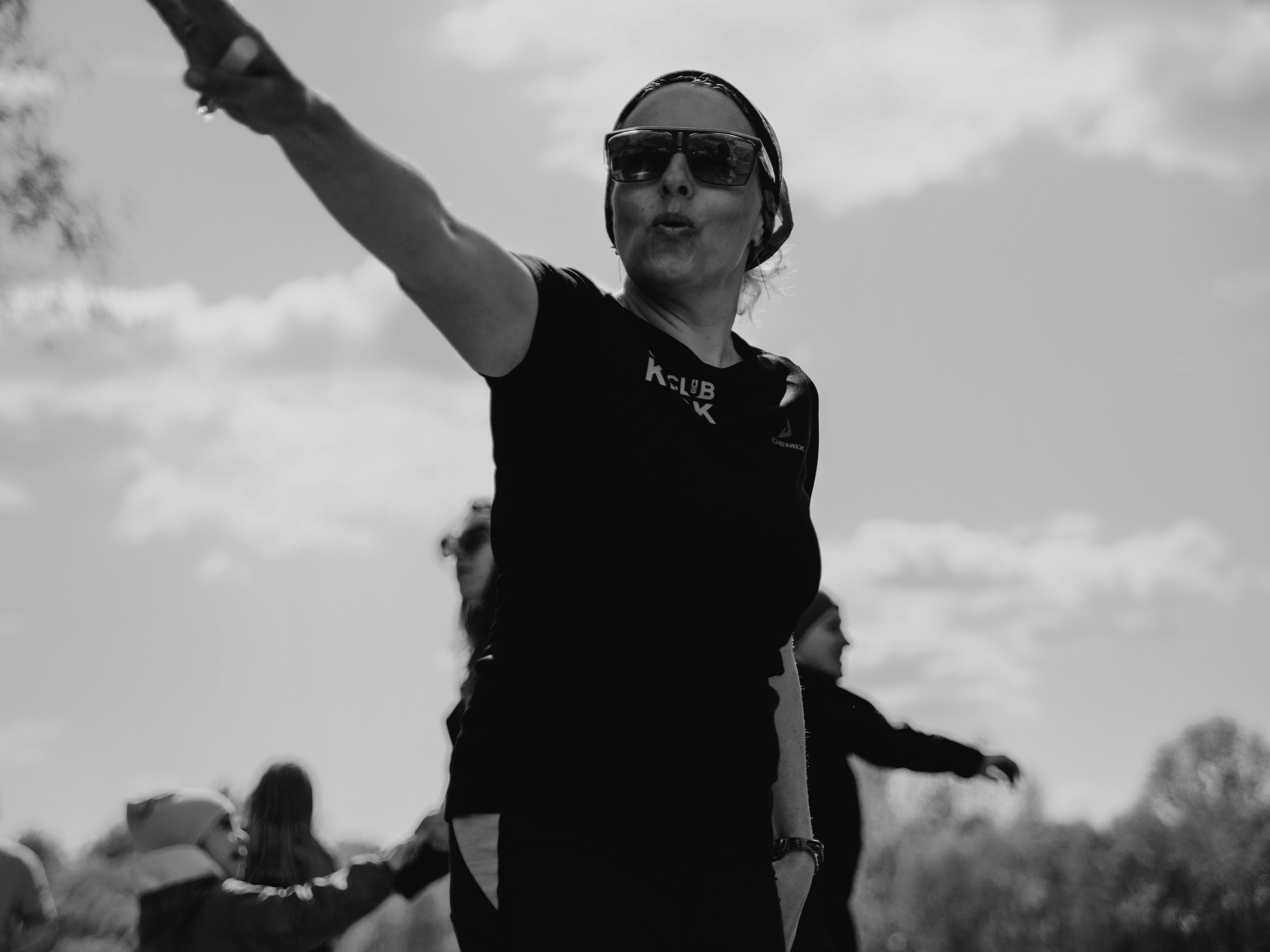 Тренер кричит.