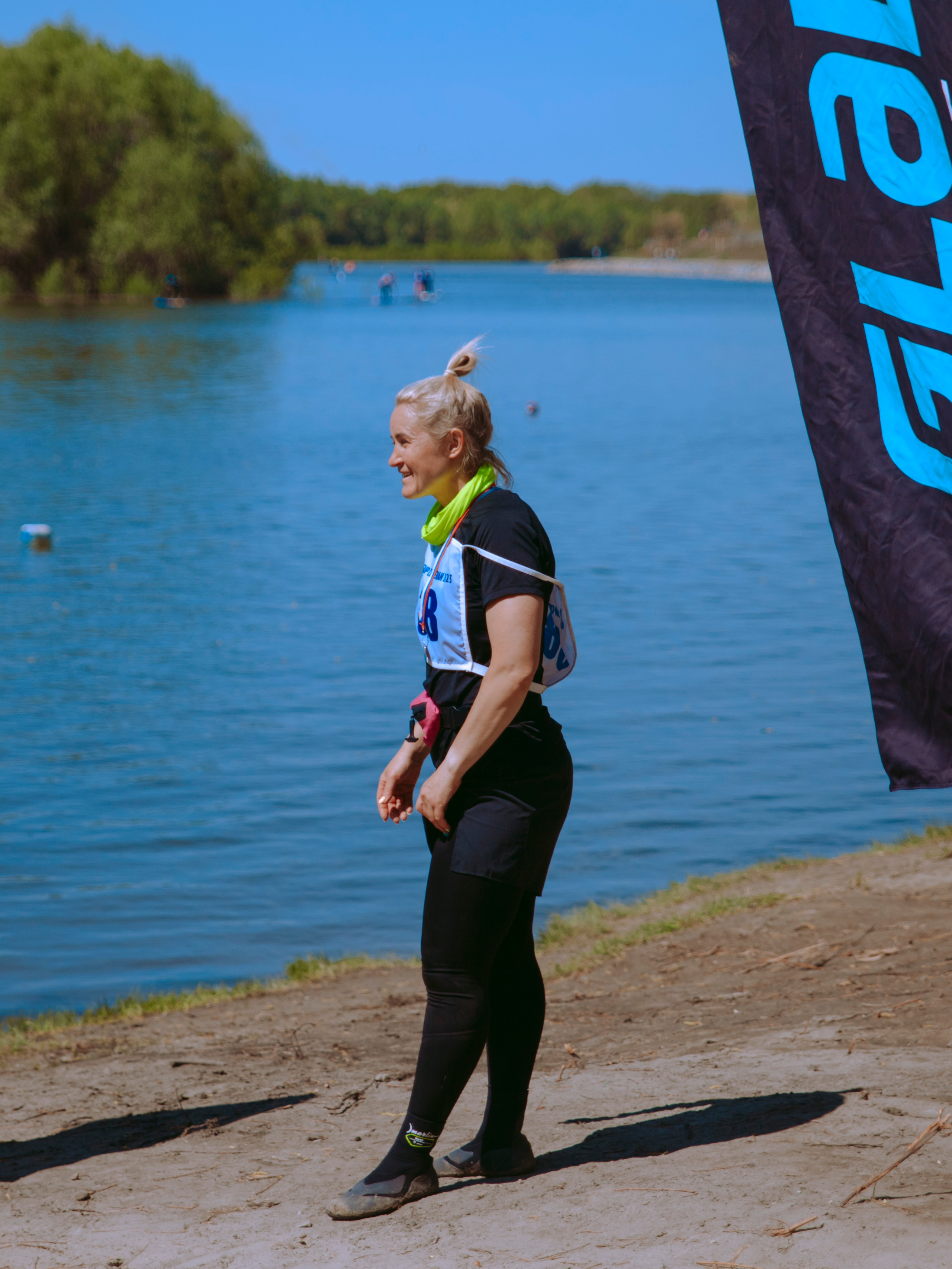 Соревнования и фестиваль по sup-серфингу в Новосибирске.