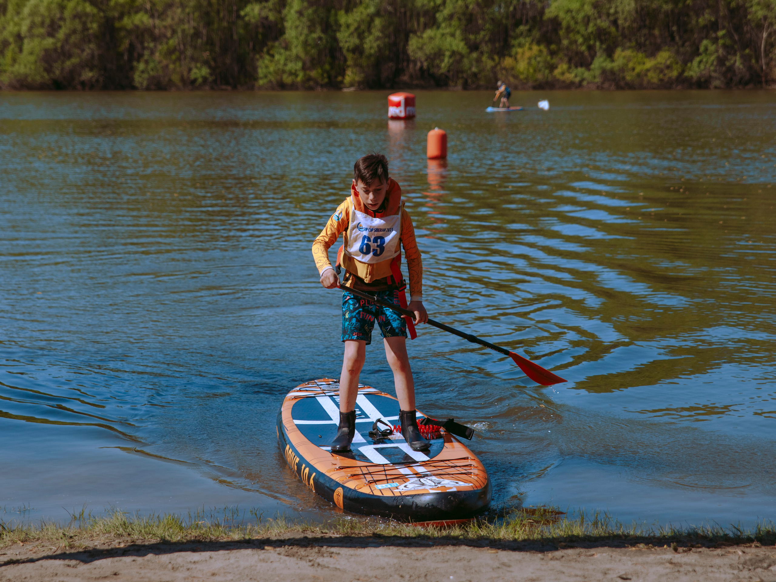 Соревнования и фестиваль по сап-серфингу.
