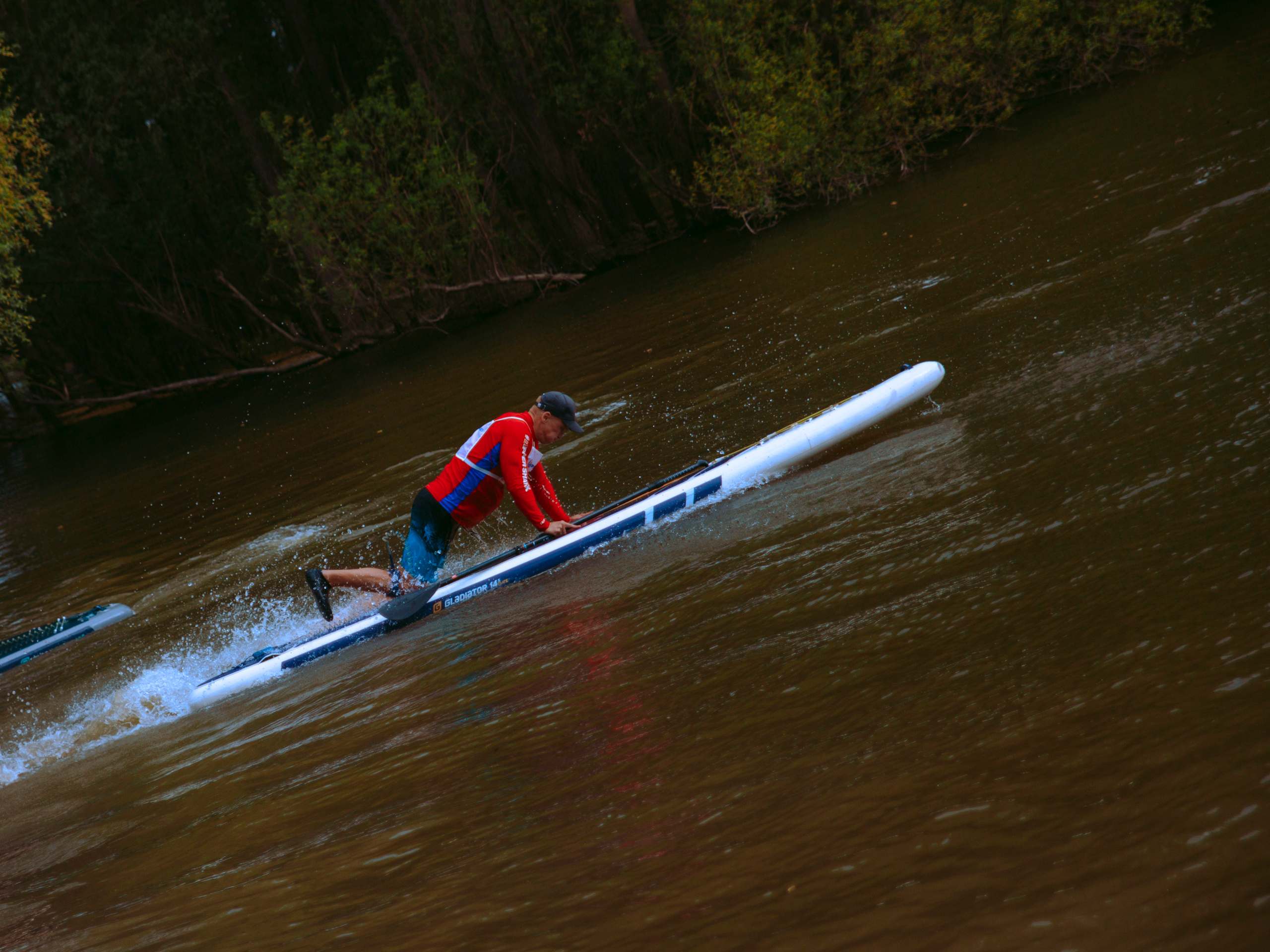 Соревнования по сап-серфингу в Новосибирске.