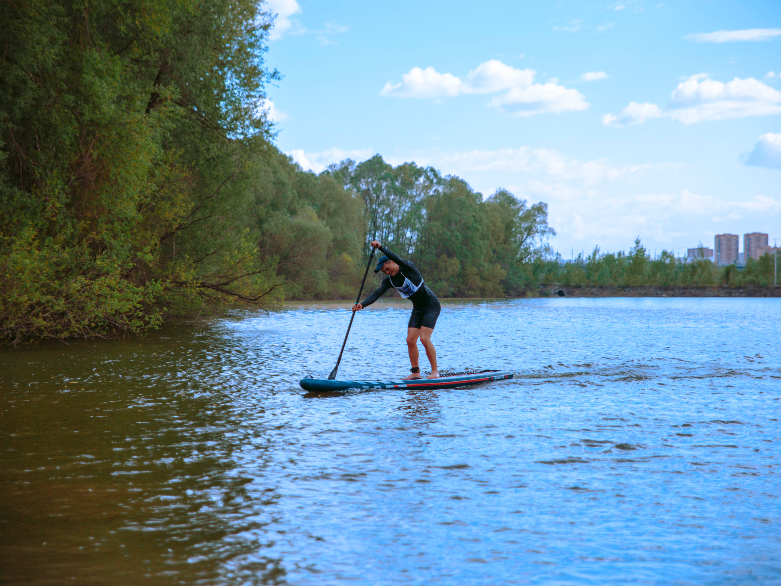 Соревнования по сап-серфингу в Новосибирске.
