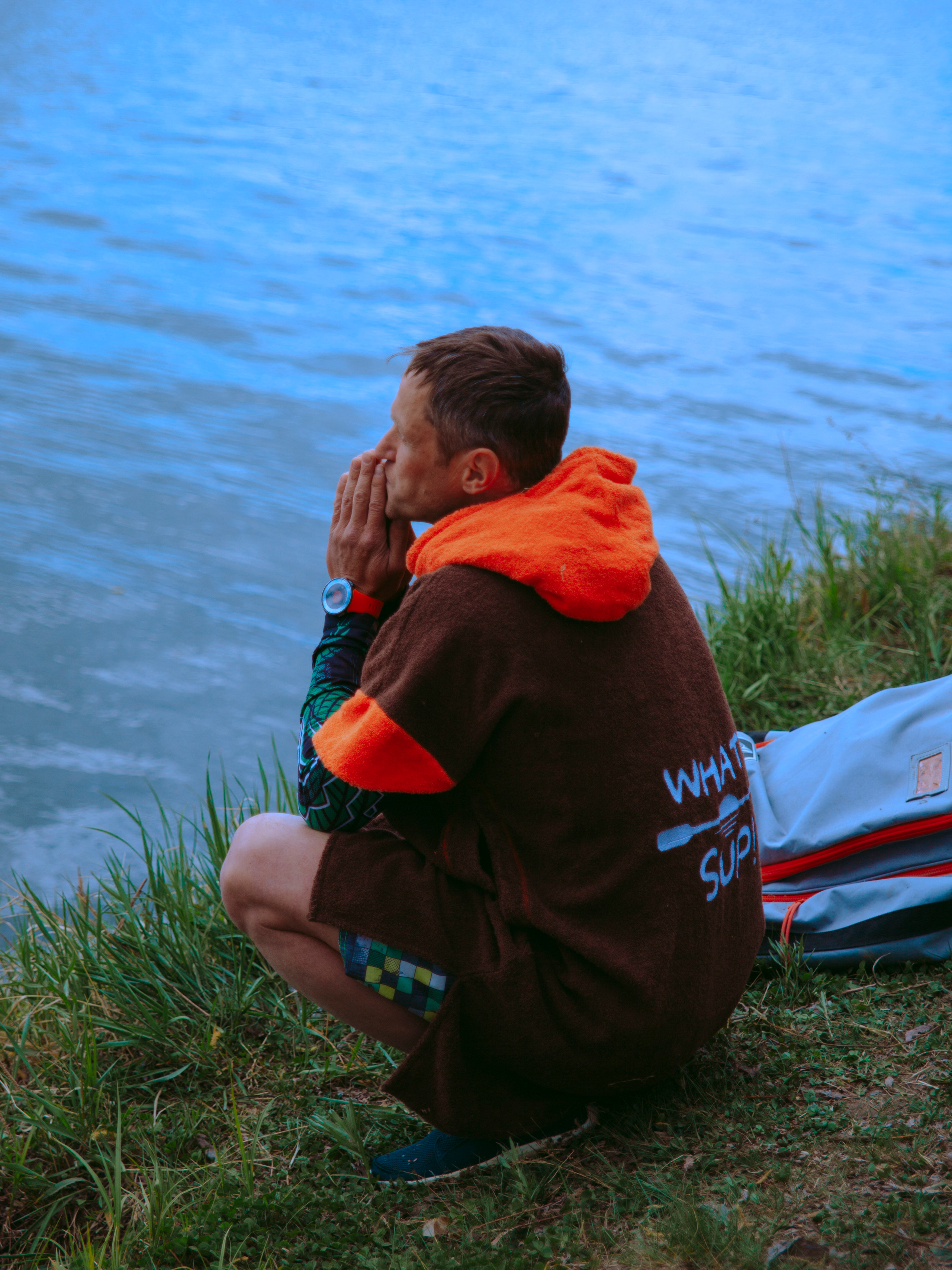 Мужчина болельщик.