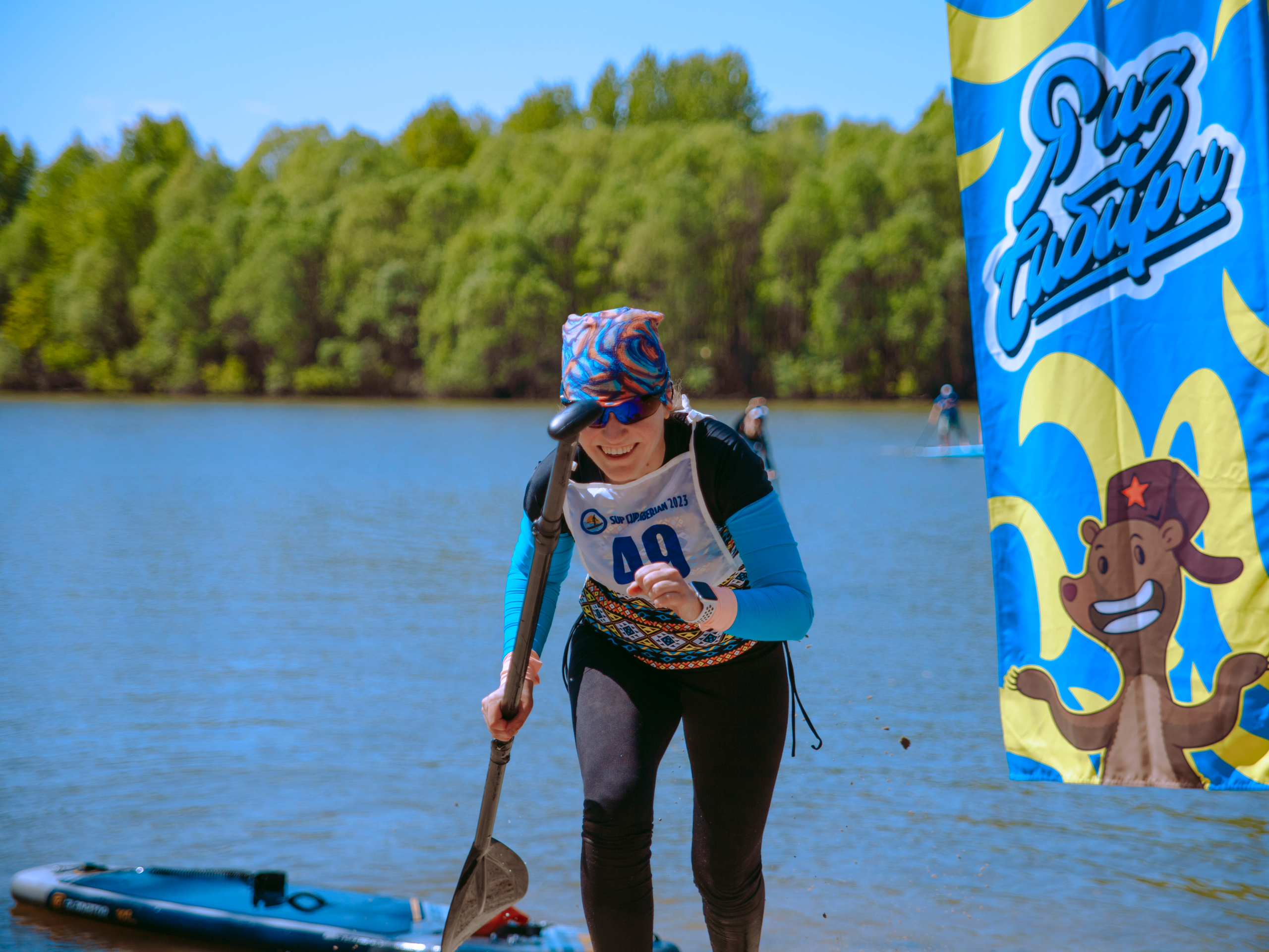 Соревнования и фестиваль по sup-серфингу в Новосибирске.