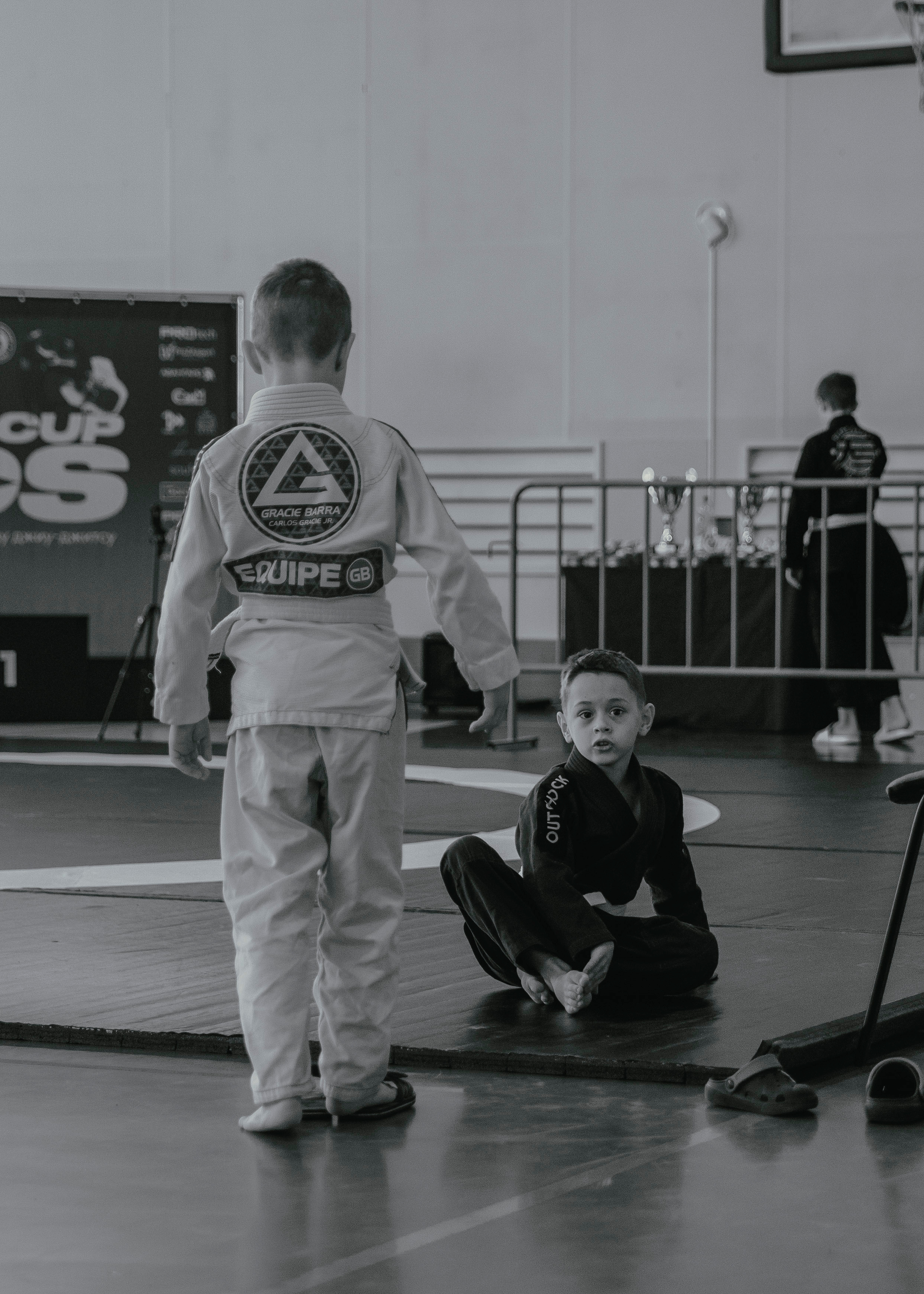 Дети каратисты.