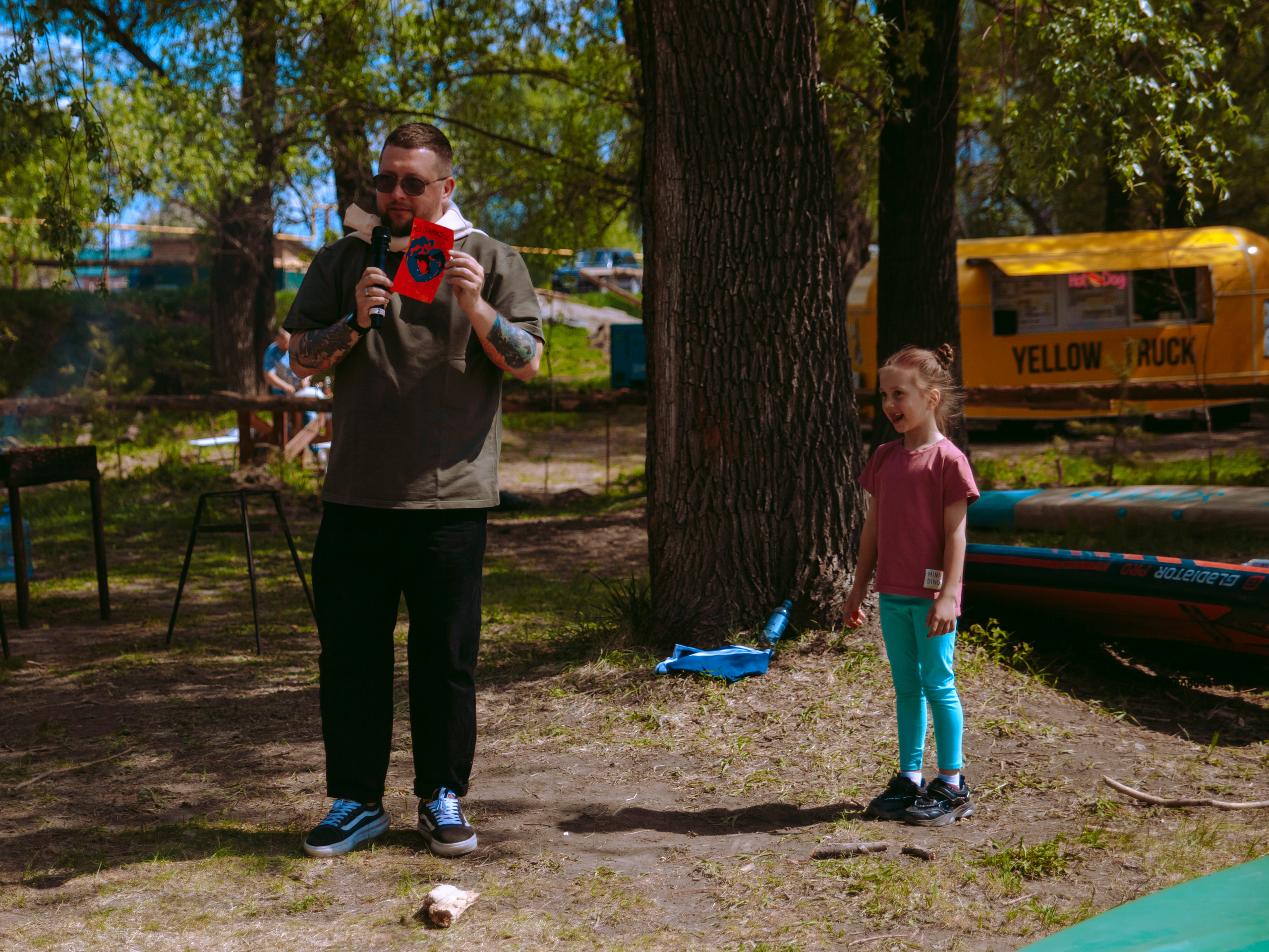 Соревнования и фестиваль по sup-серфингу в Новосибирске.