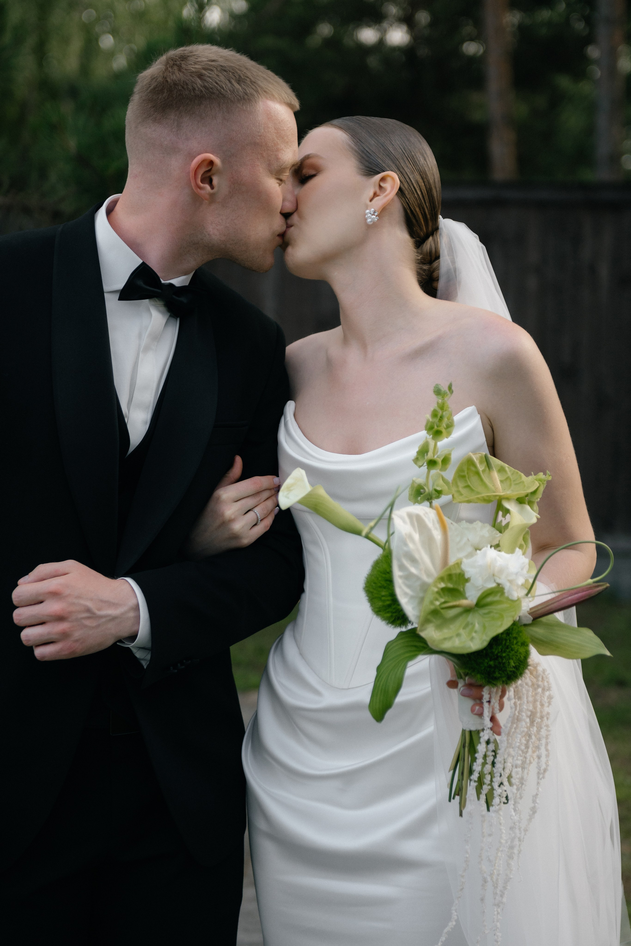 Wedding day in DELICE CHALET. Wedding PHOTOGRAPHER Andrew Vnukov