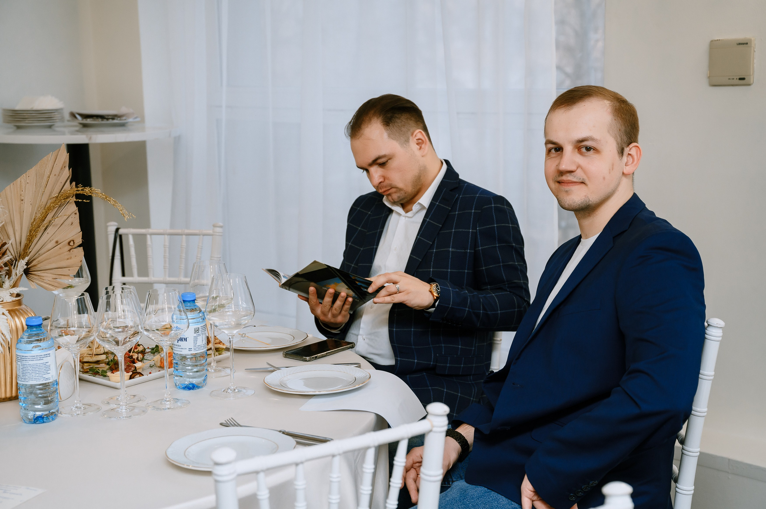 Поэтический вечер Ольги Любимовой. Свадебный и просто хороший фотограф в Челябинске