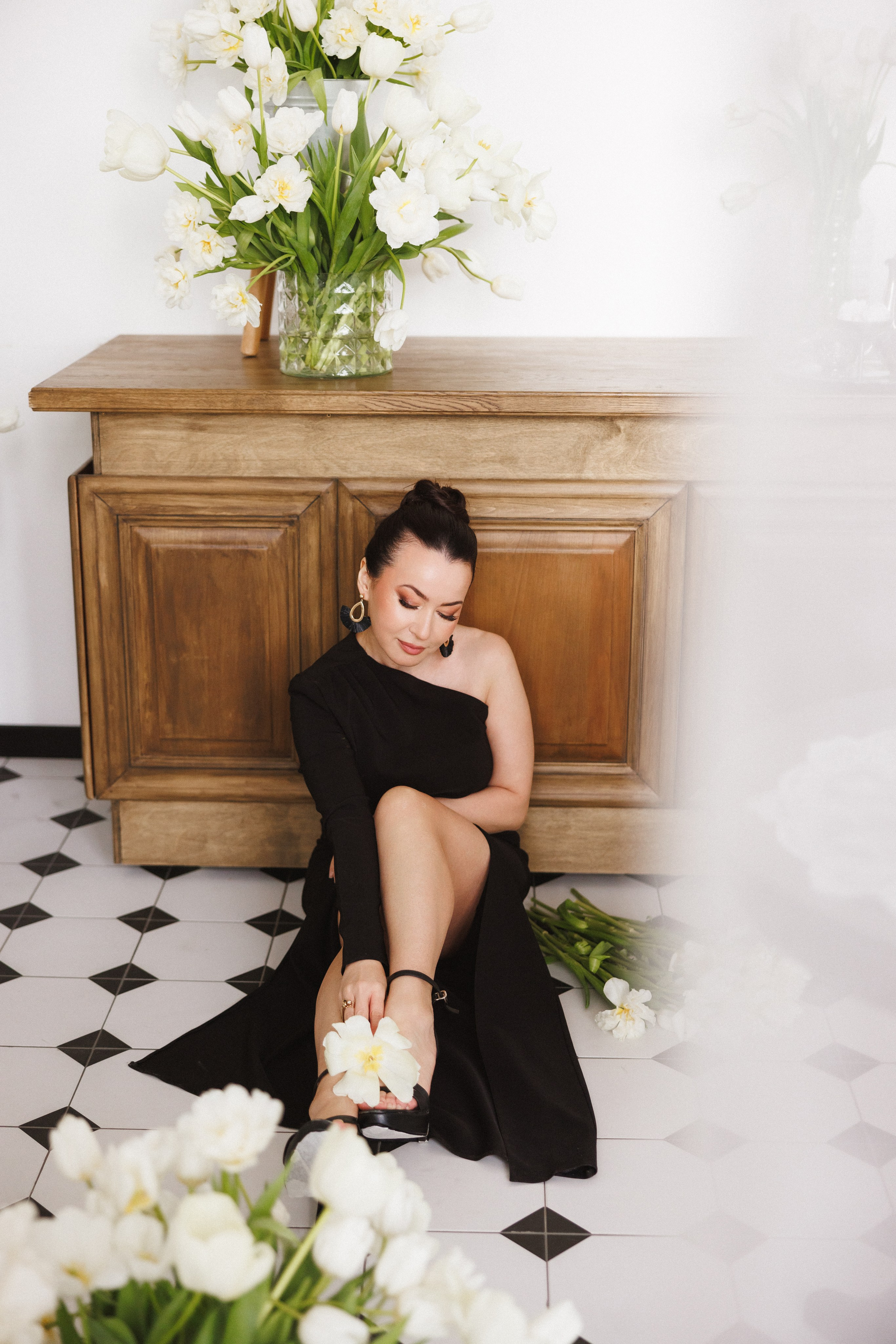 Фотосессия с живыми цветами в фотостудии «Lite», город Краснодар. Семейный и детский фотограф в Краснодаре Анна Трашкова