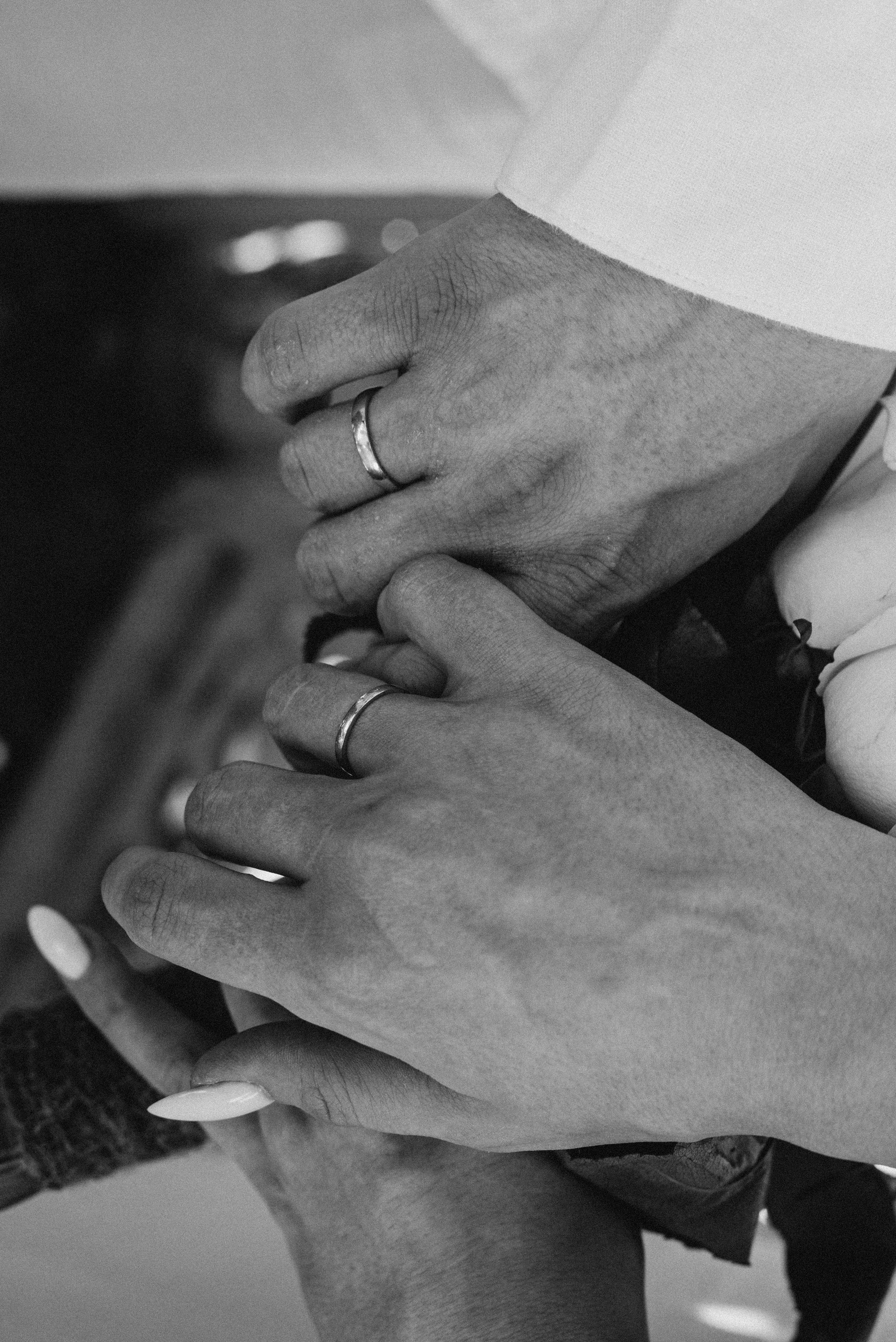 Свадебная фотосессия в городе Тбилиси. Портретный и свадебный фотограф в Тбилиси • xeniqo