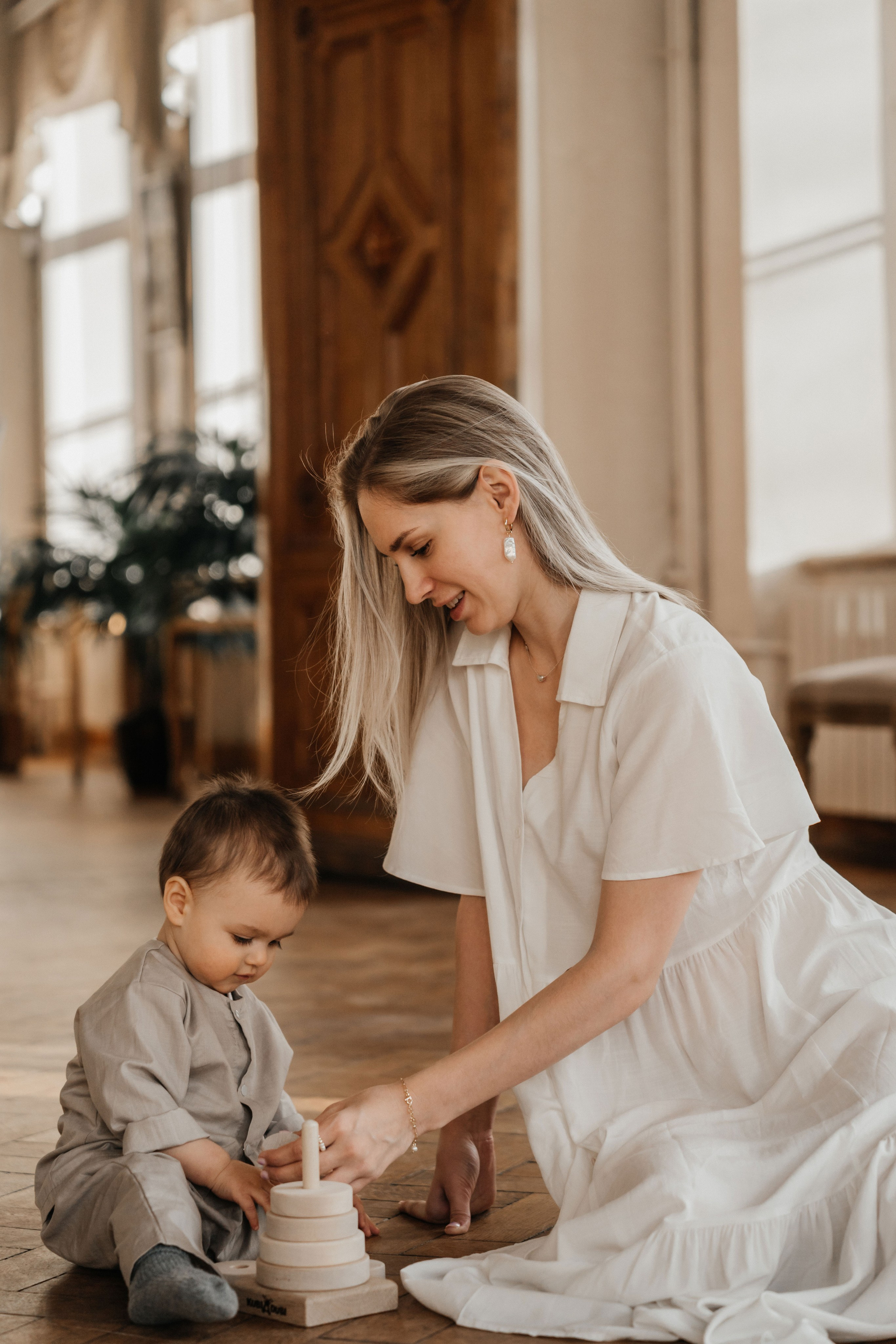 Маленькие ножки в читальне им. Пушкина. Ваш фотограф Вика Артемова