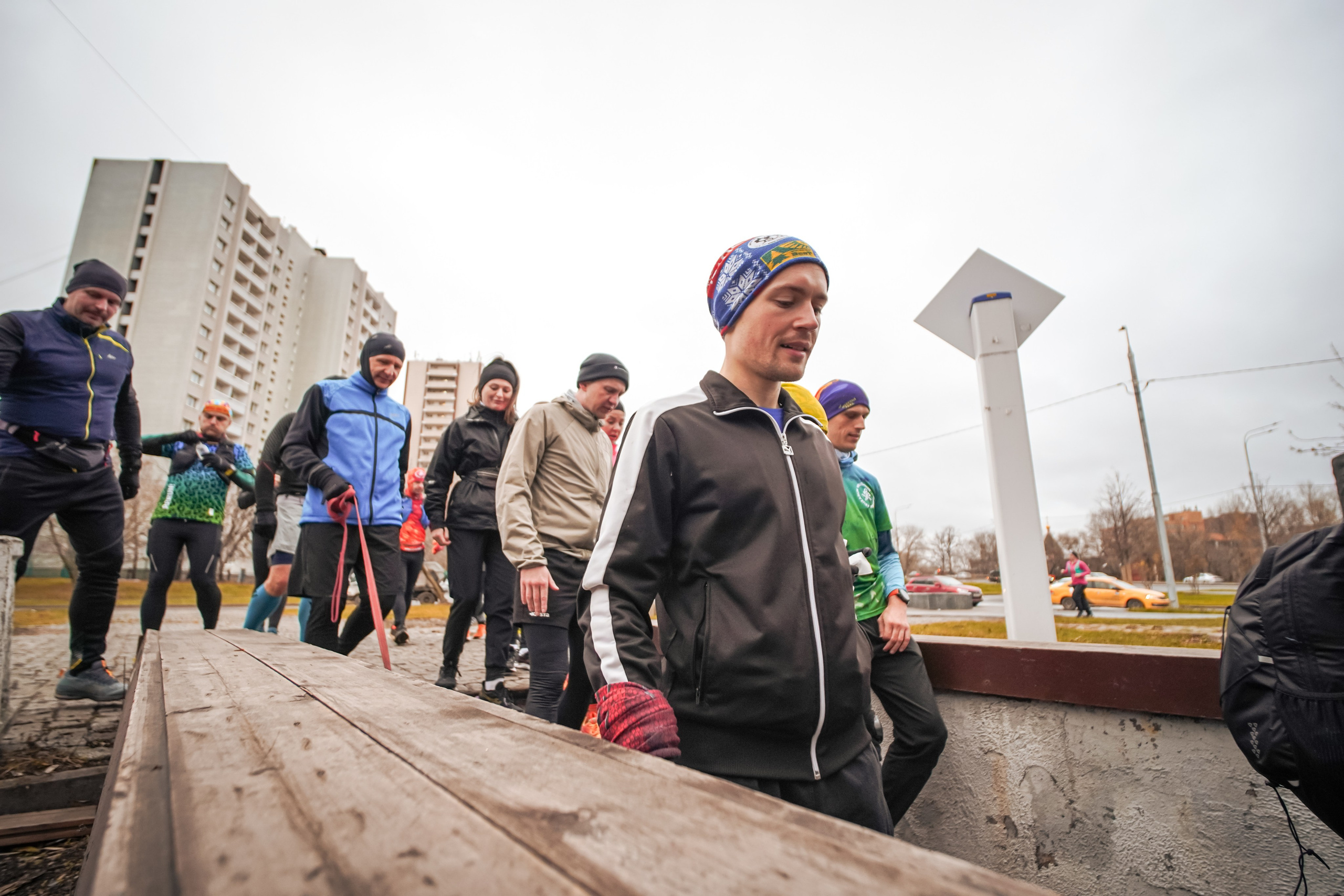 #марафонудома #яuzarun 2024 2-я петля, группа 6:30. Роман Капилюшов. Бег. Фото. Видео. г. Люберцы