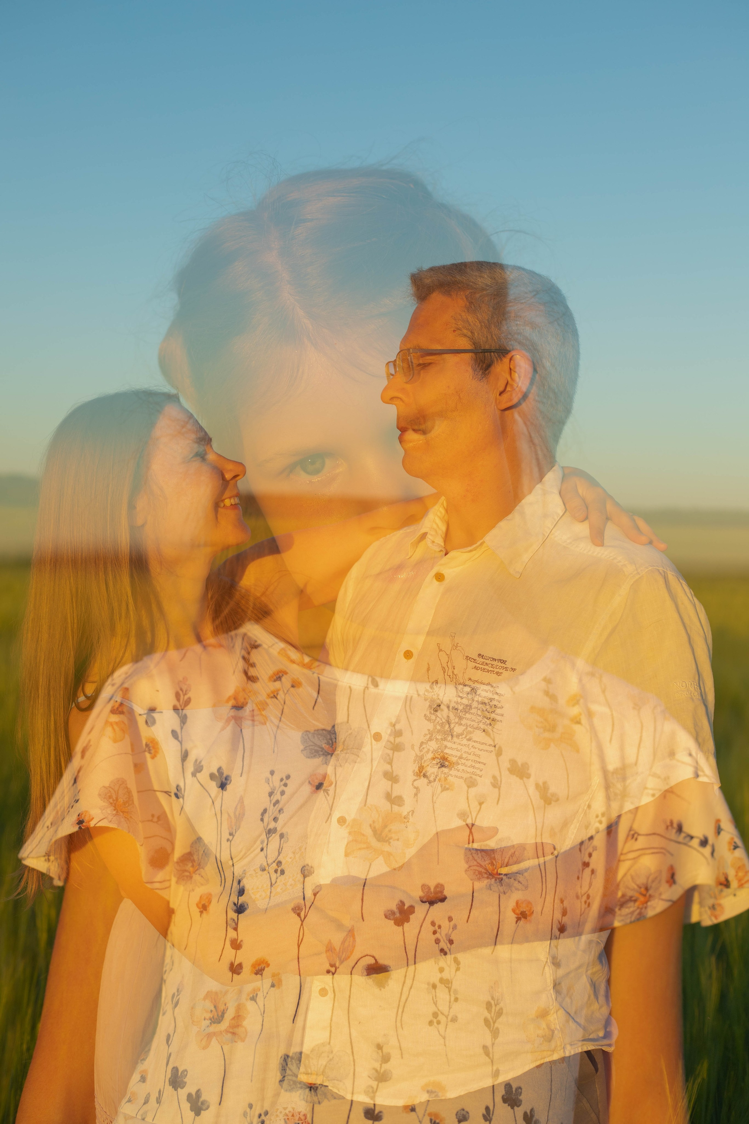 Прогулка семейная на закате. Фотограф Москва и Московская область